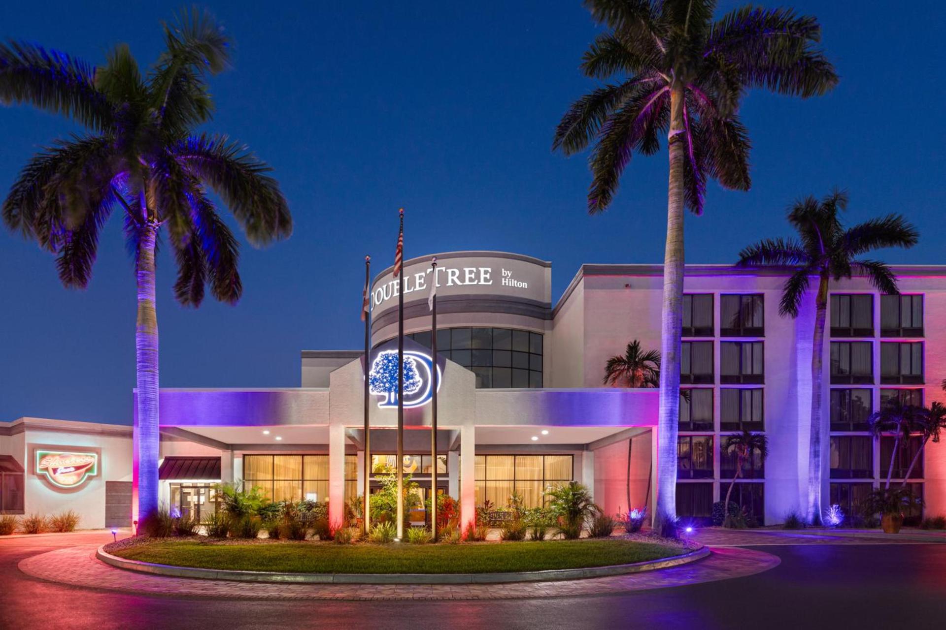 Doubletree by Hilton Fort Myers at Bell Tower Shops photo 51