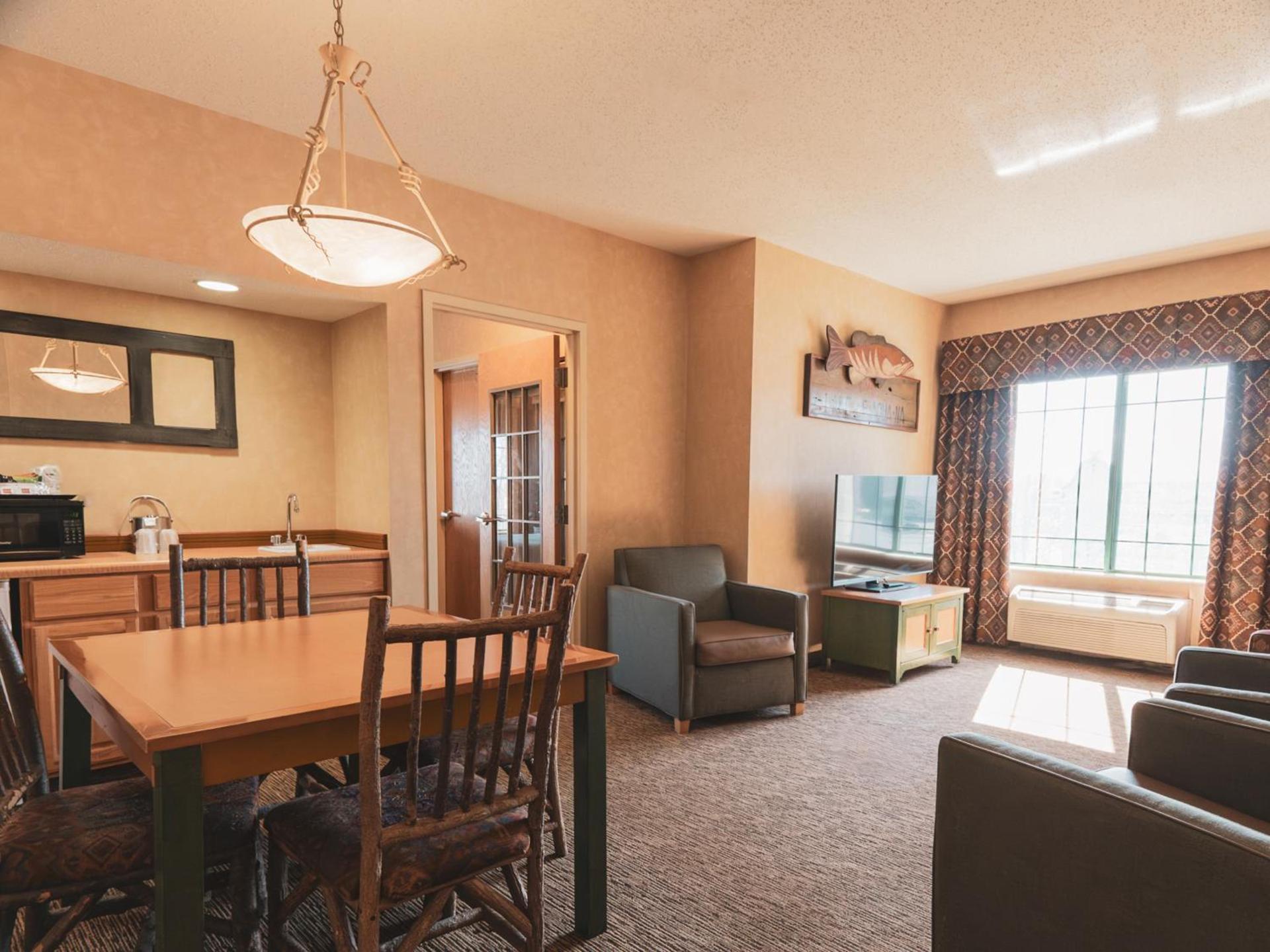 Wildwood Lodge photo 2