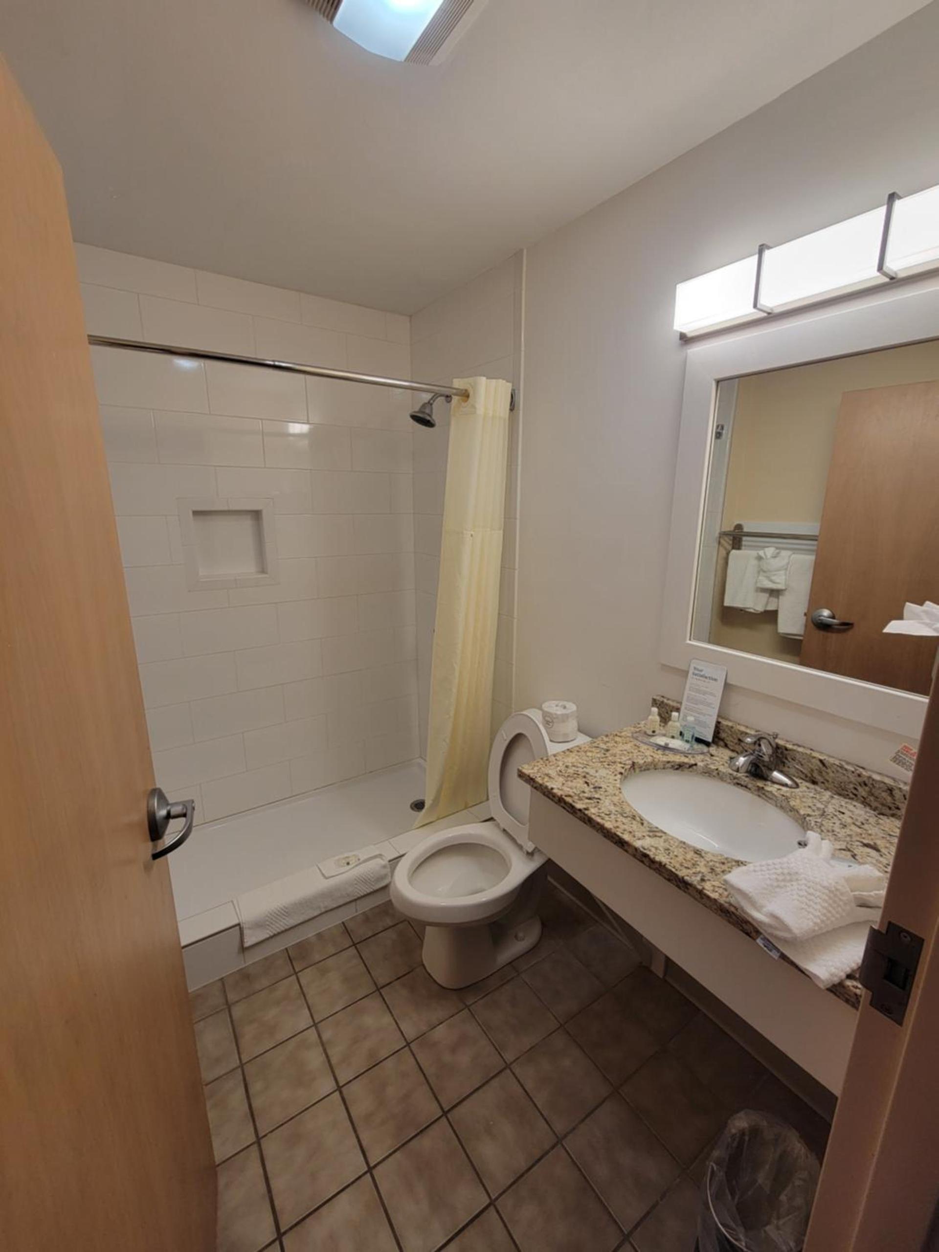 Quality Inn & Suites Prestonsburg next to Mountain Arts Center photo 32