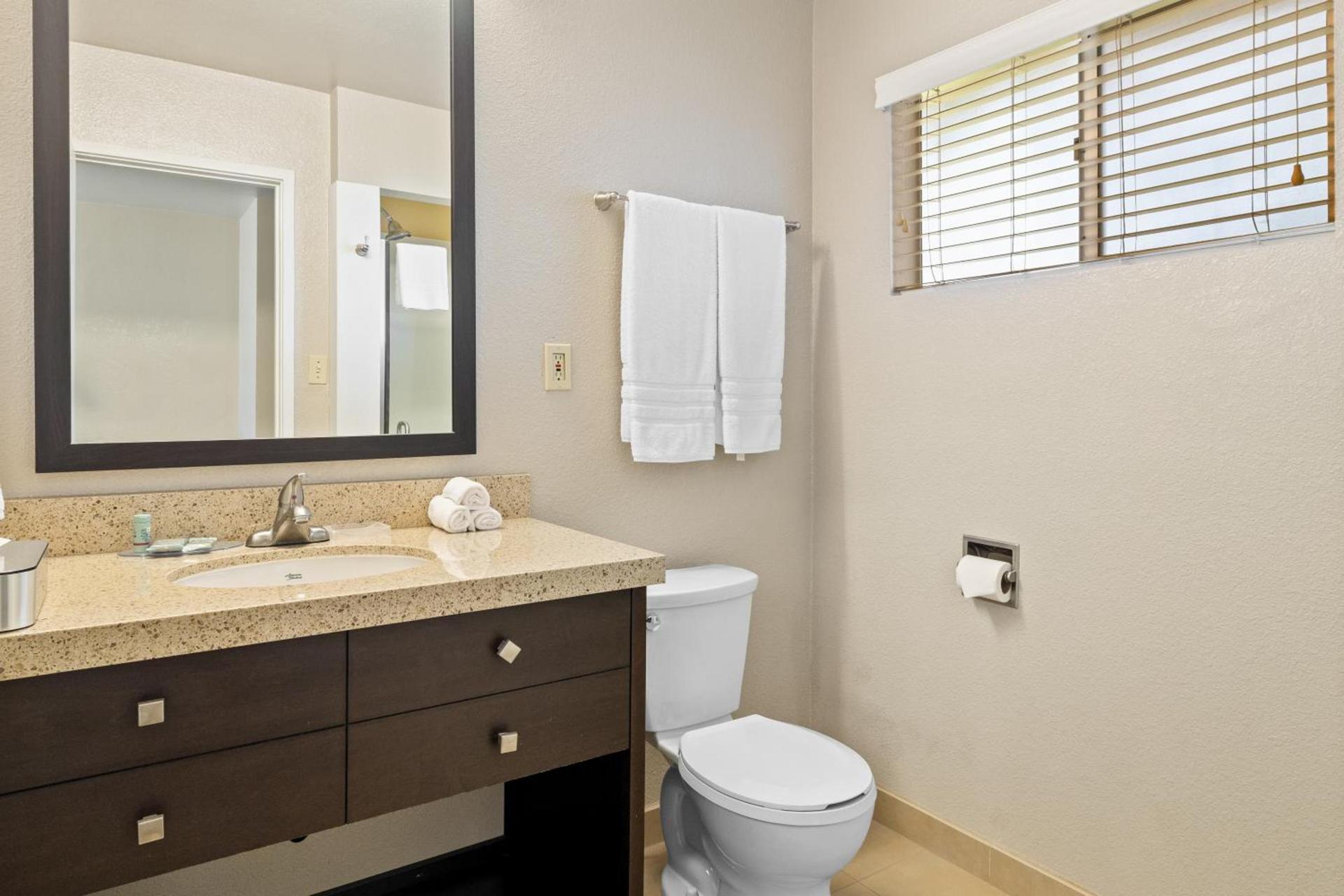 Best Western Petaluma Inn photo 57