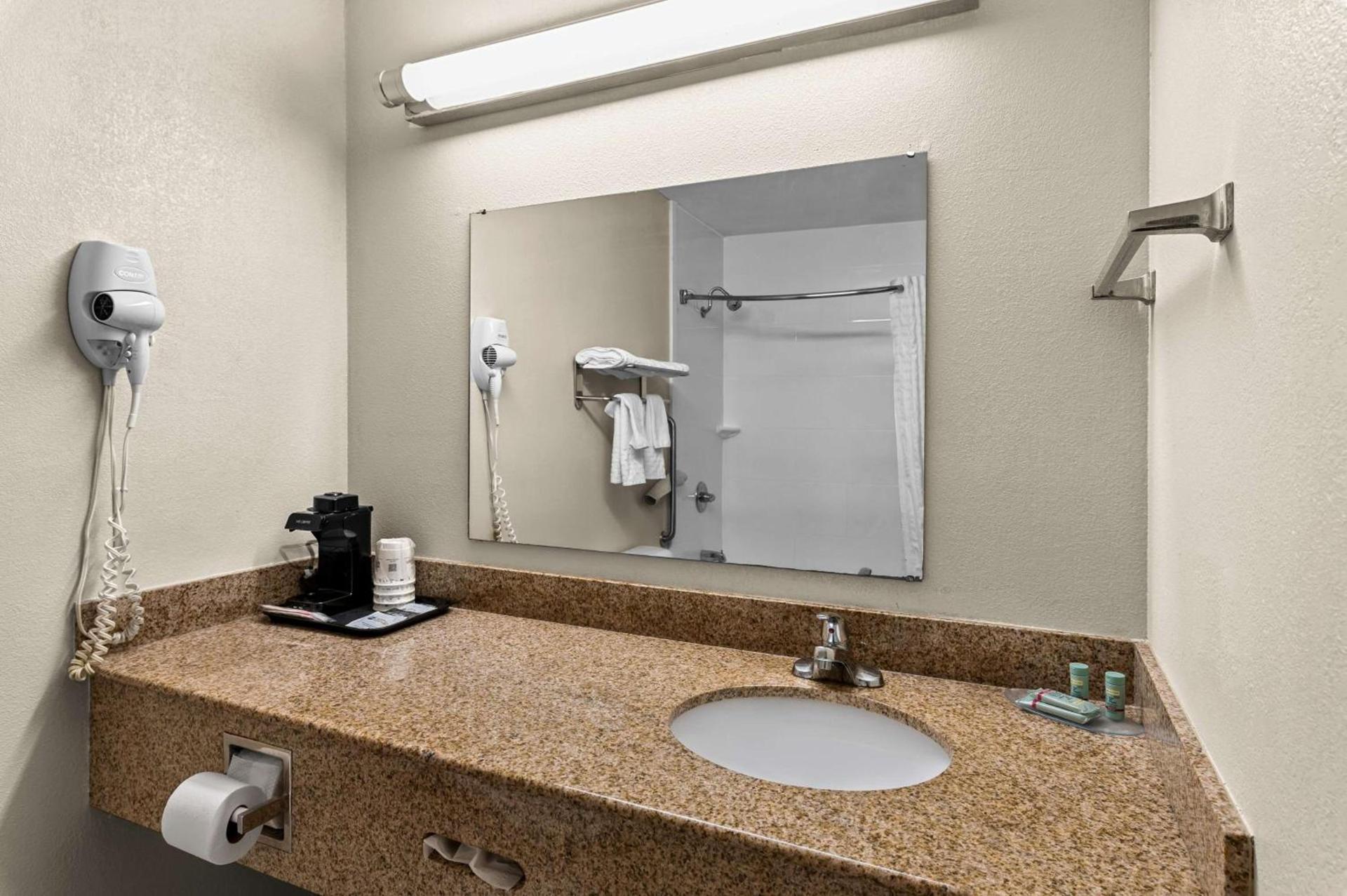 Best Western Presidential Hotel & Suites photo 15
