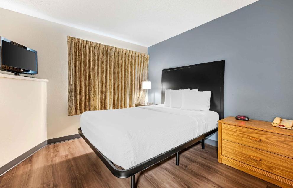 Extended Stay America Suites - Cincinnati - Blue Ash - Reed Hartman photo 54