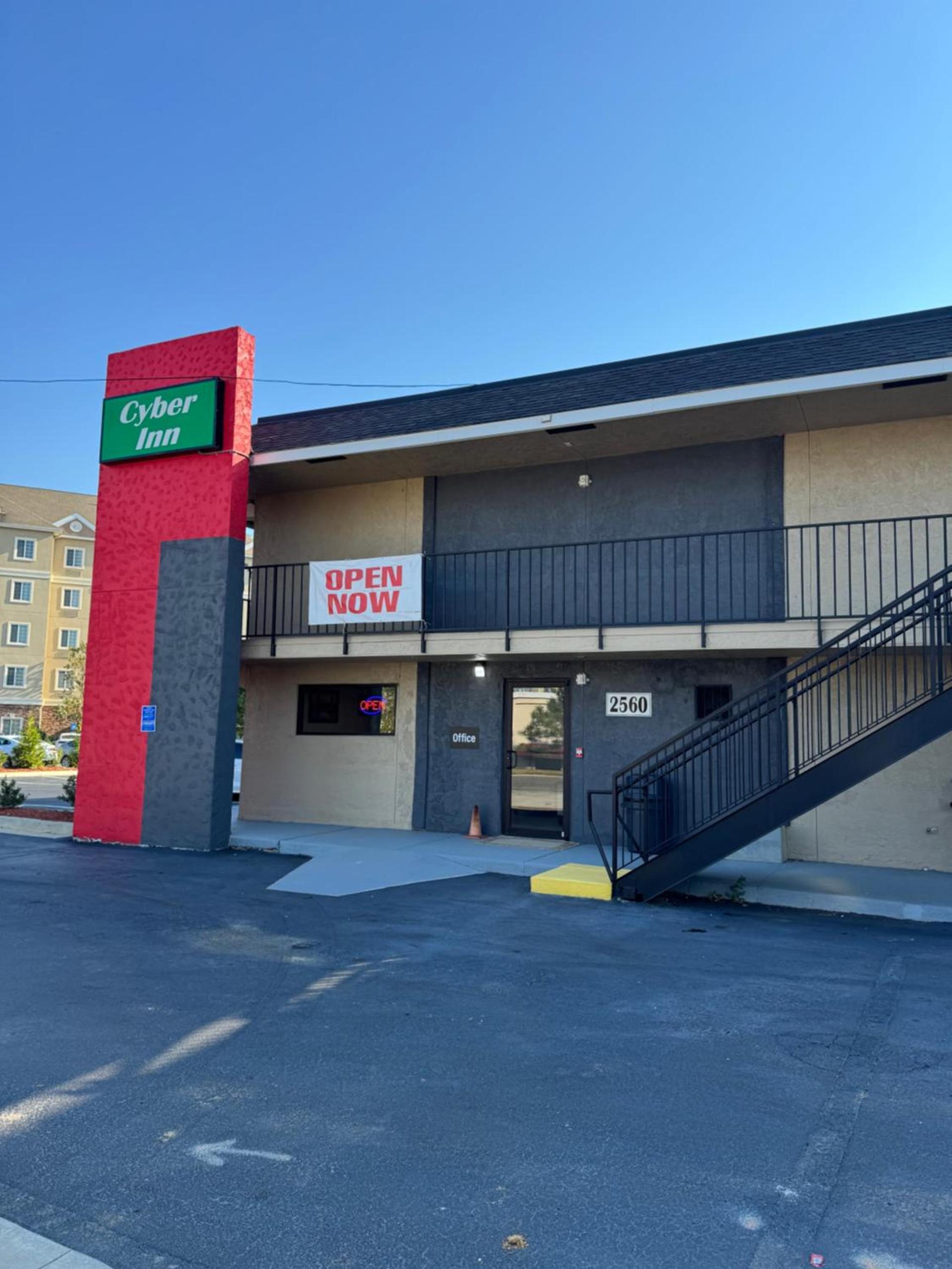 Cyber Inn photo 11