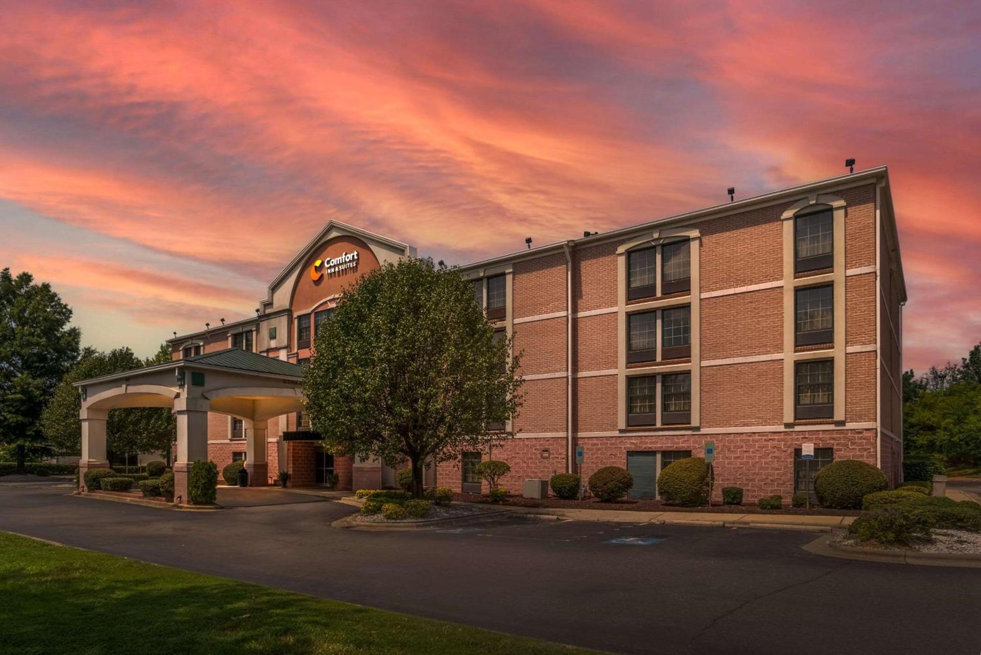 Comfort Inn & Suites Lake Norman photo 2