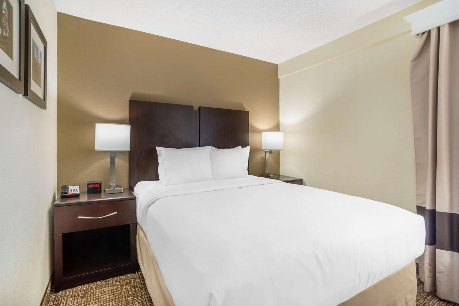 Comfort Inn & Suites Lake Norman photo 11
