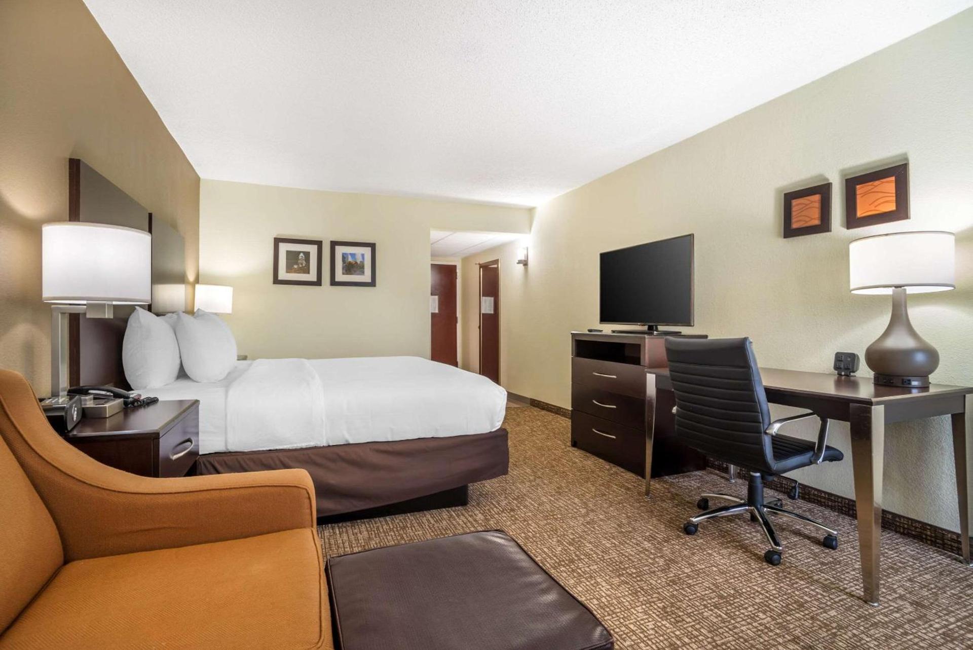 Comfort Inn & Suites Lake Norman photo 22