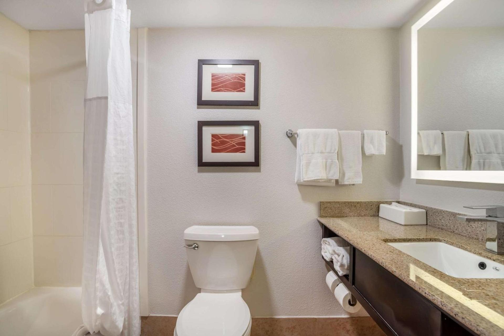 Comfort Inn & Suites Lake Norman photo 29