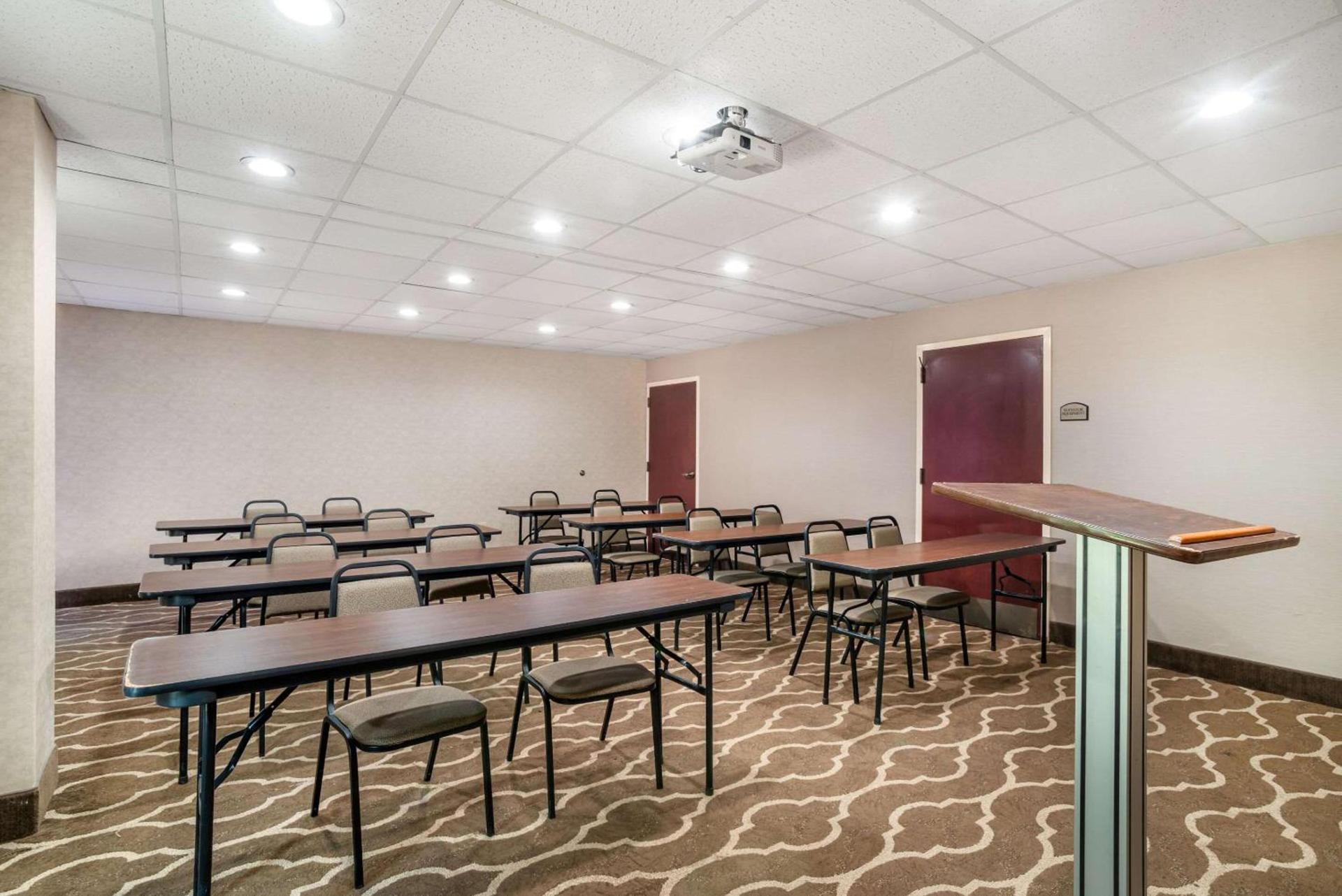 Comfort Inn & Suites Lake Norman photo 42
