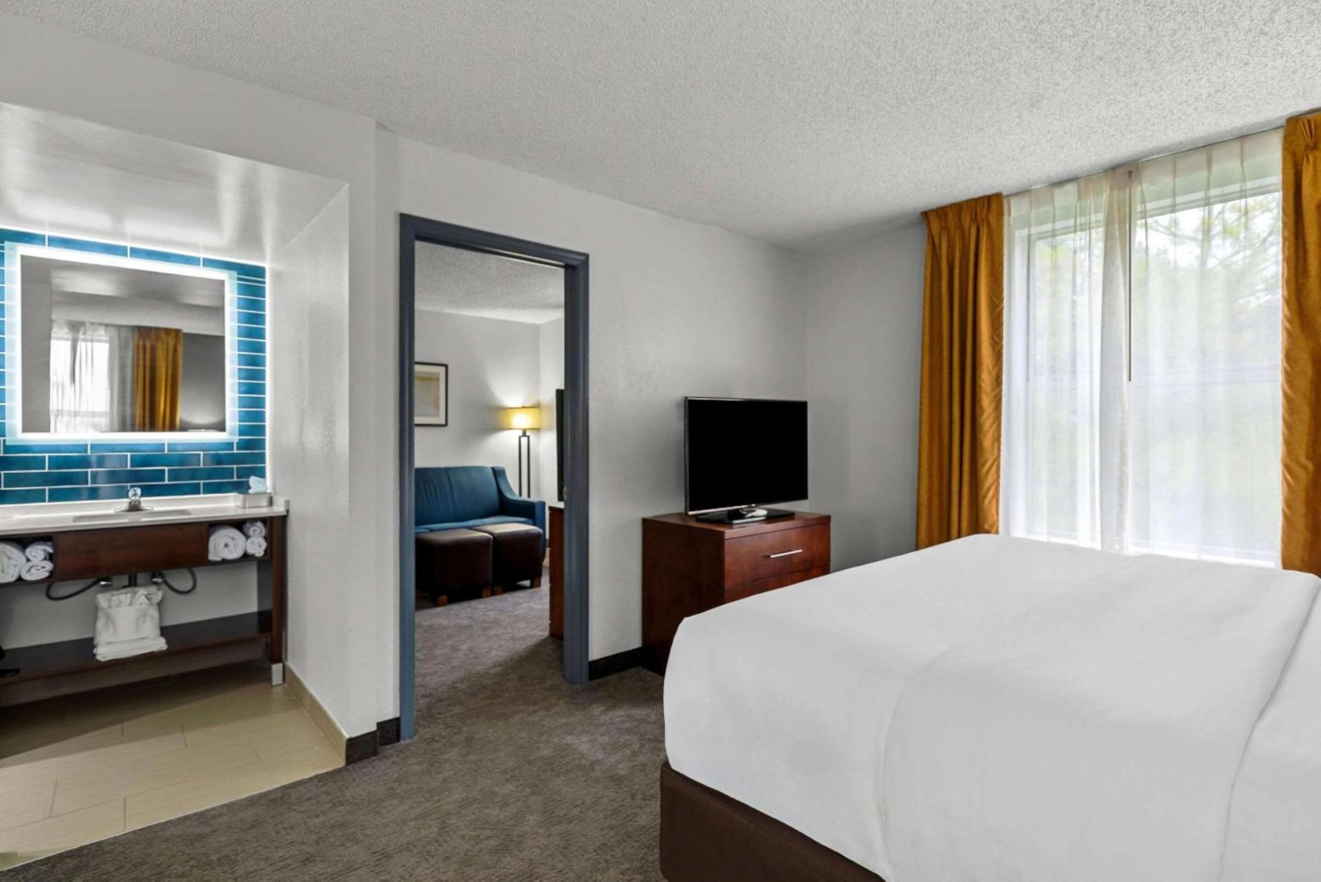 Comfort Inn & Suites Staunton photo 29