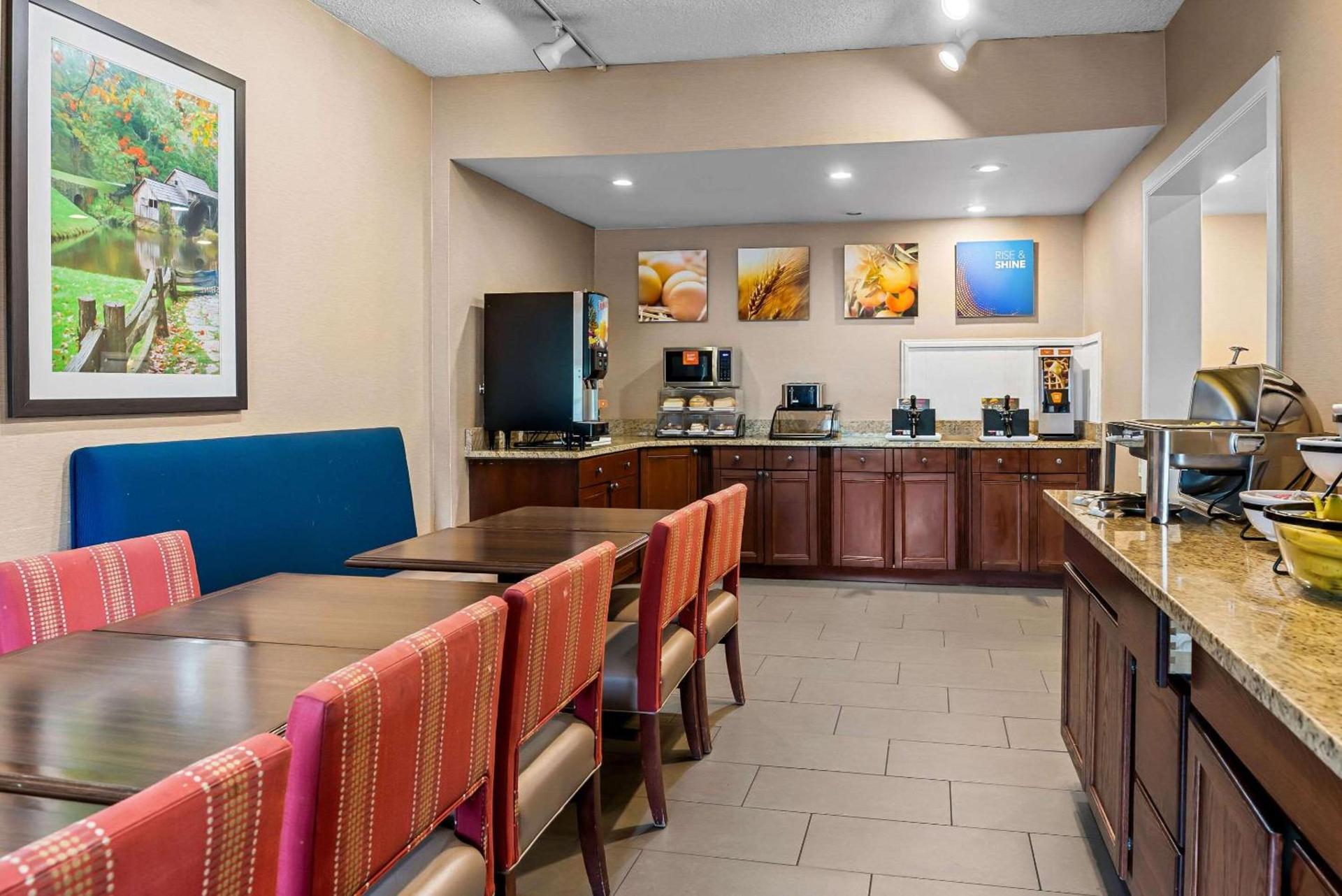 Comfort Inn & Suites Staunton photo 33