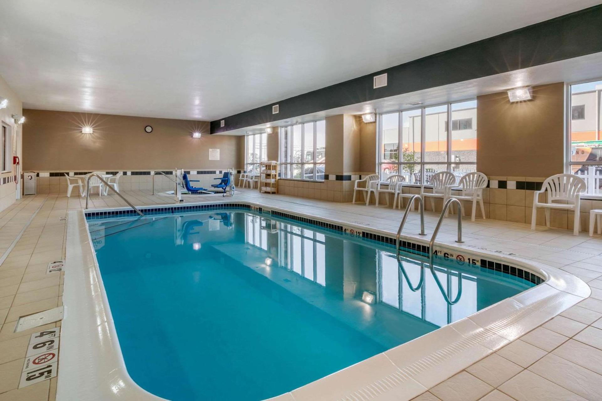 Comfort Inn & Suites Marion I-57 photo 15