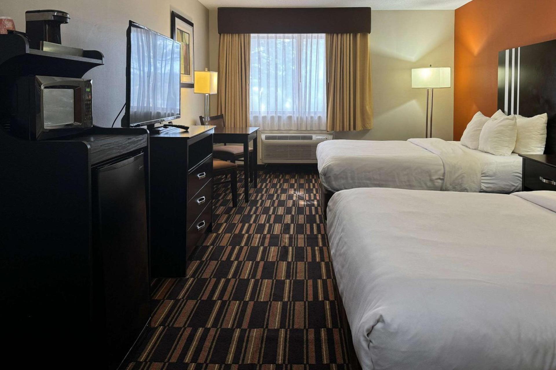 Comfort Inn Maumee - Perrysburg Area photo 6