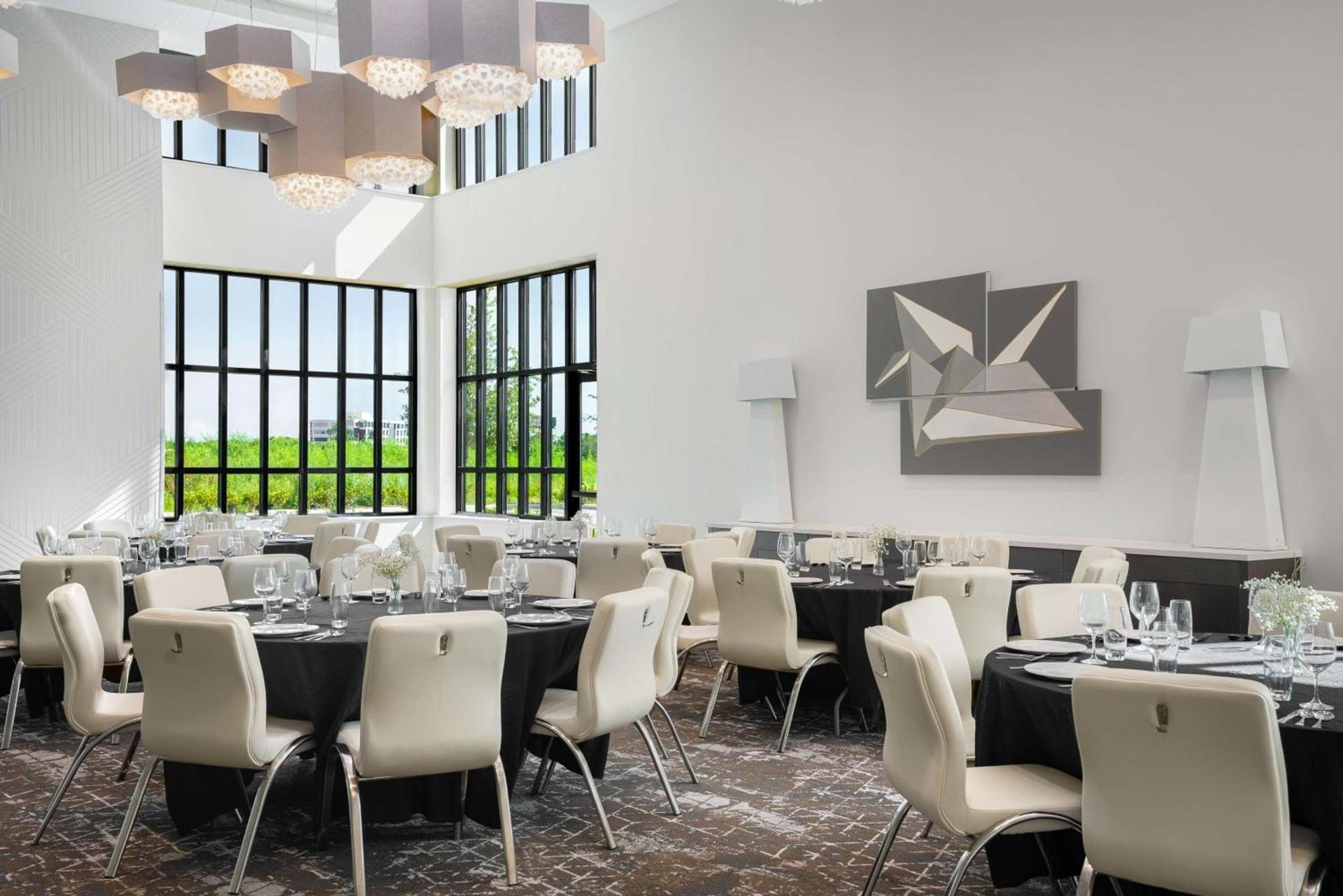Hilton Garden Inn Orlando I-4 Millenia Blvd Mall photo 3