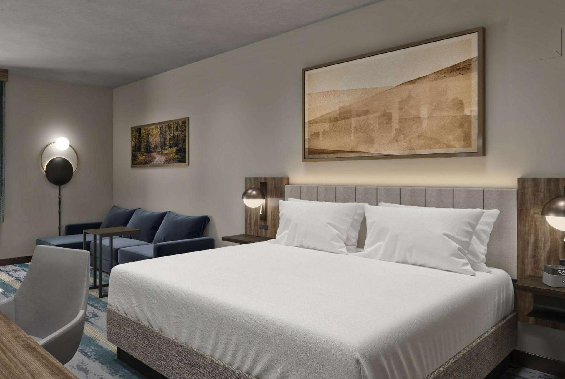La Quinta Inn & Suites by Wyndham La Habra photo 6