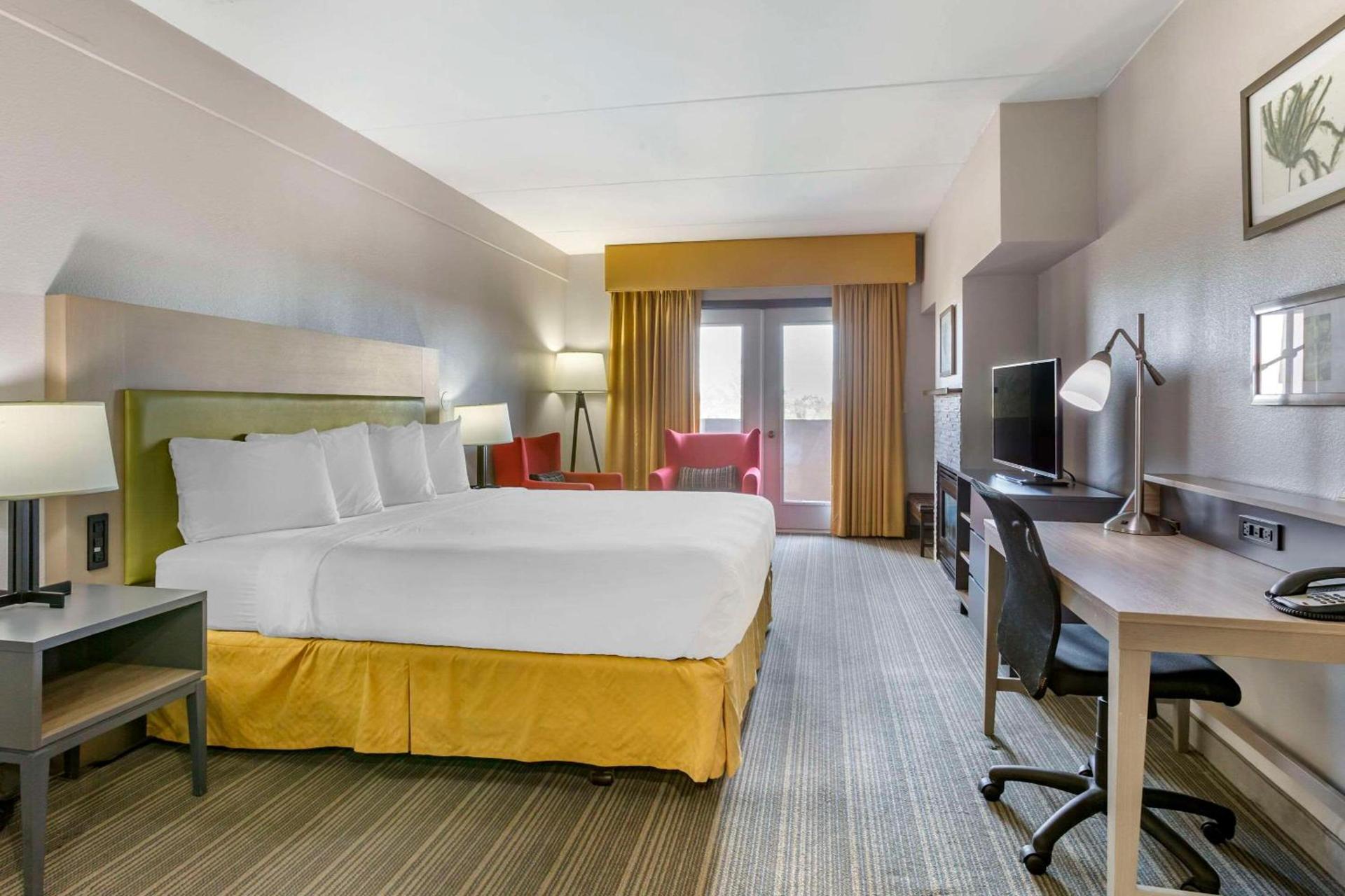 Country Inn & Suites by Radisson, Mesa, AZ photo 13