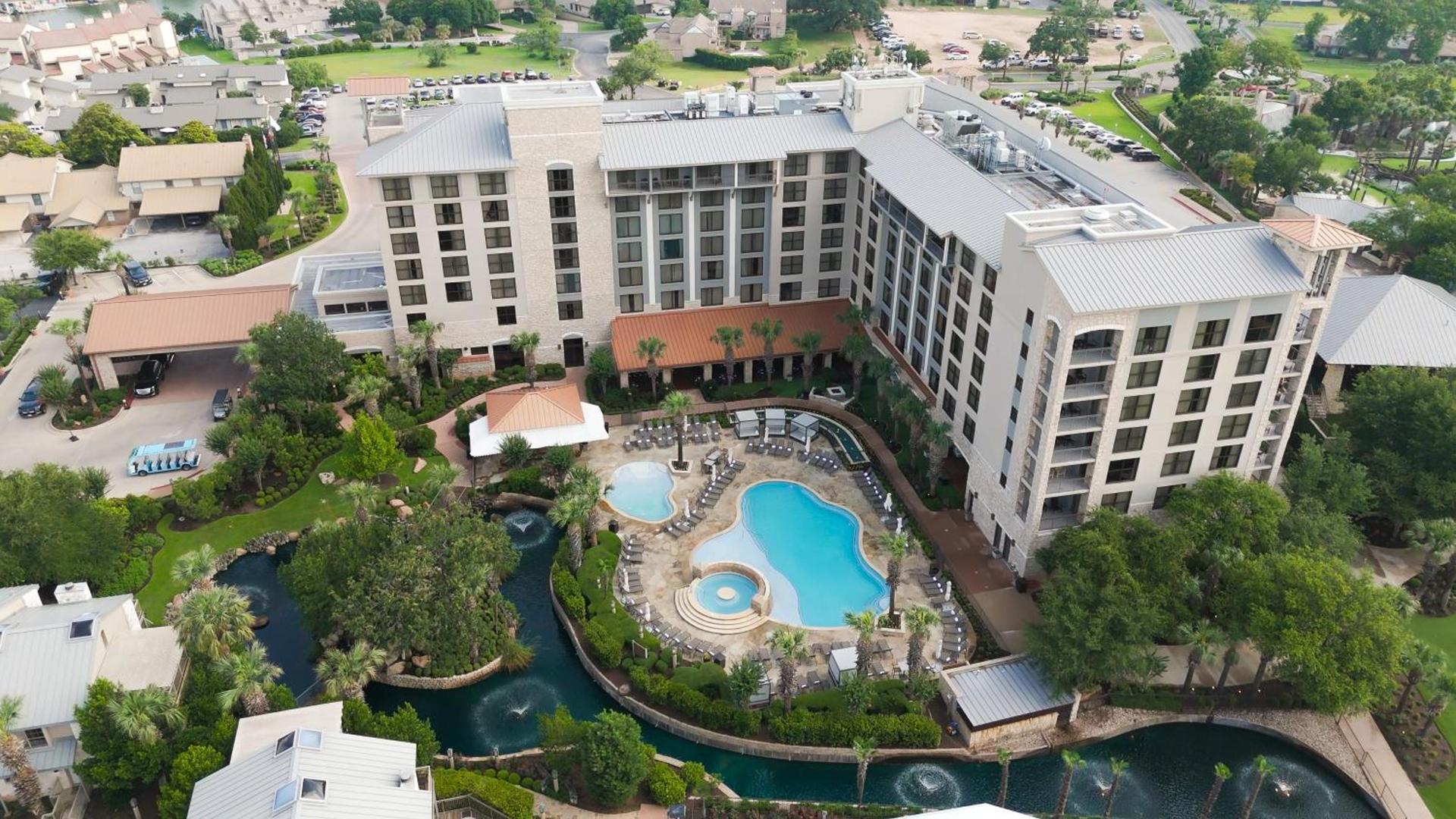 Horseshoe Bay Resort photo 1