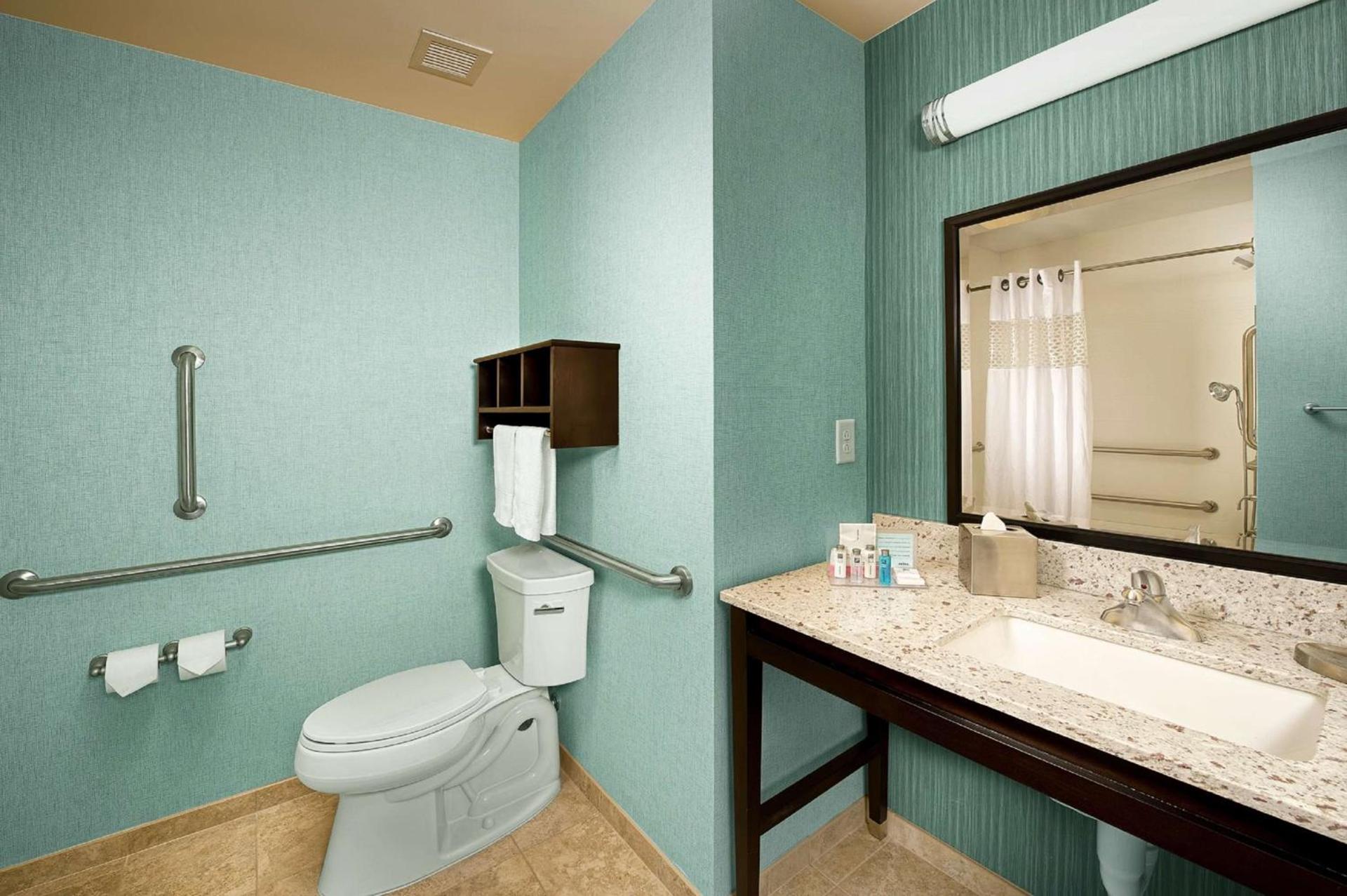 Hampton Inn Pampa photo 20