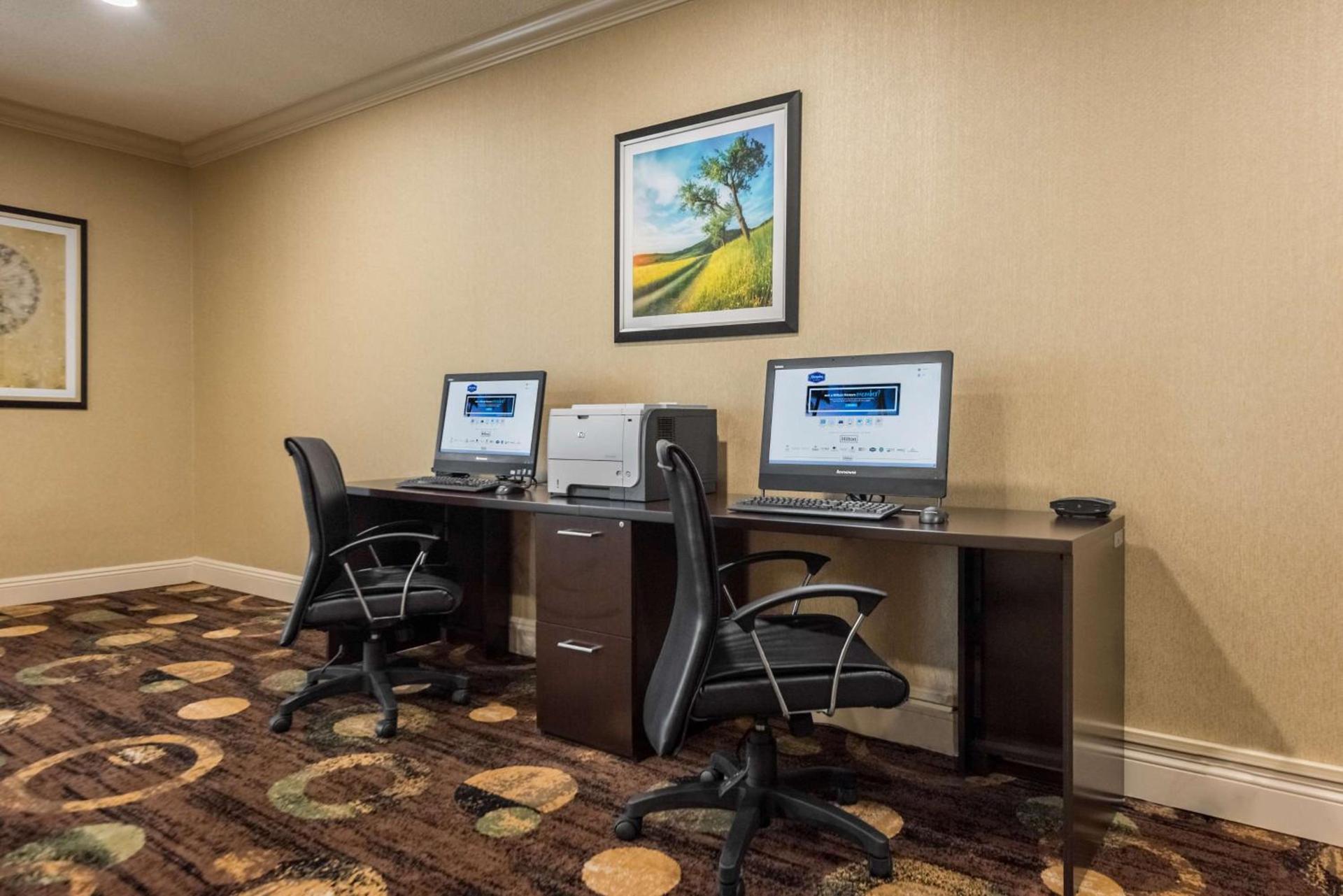 Hampton Inn Meridian photo 2