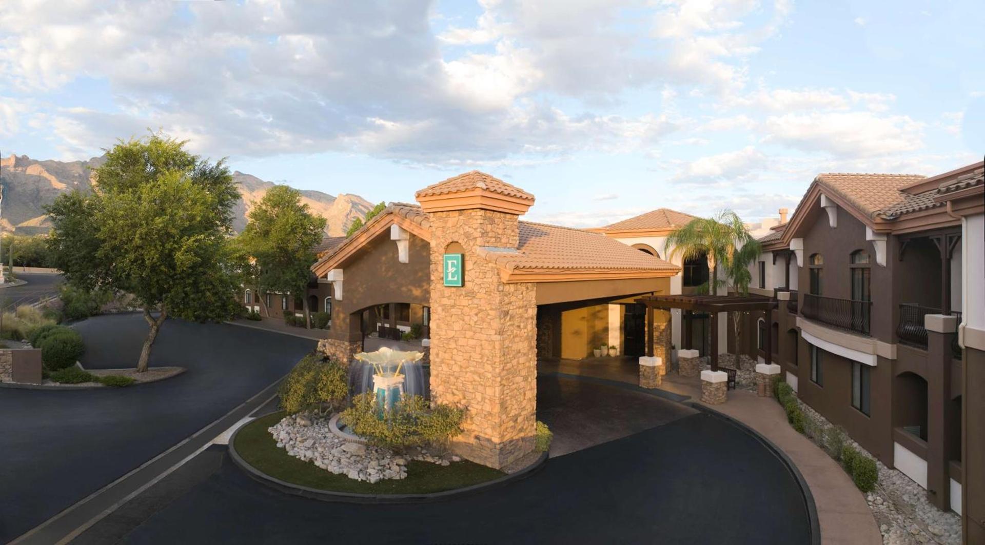 Embassy Suites Tucson - Paloma Village photo 3