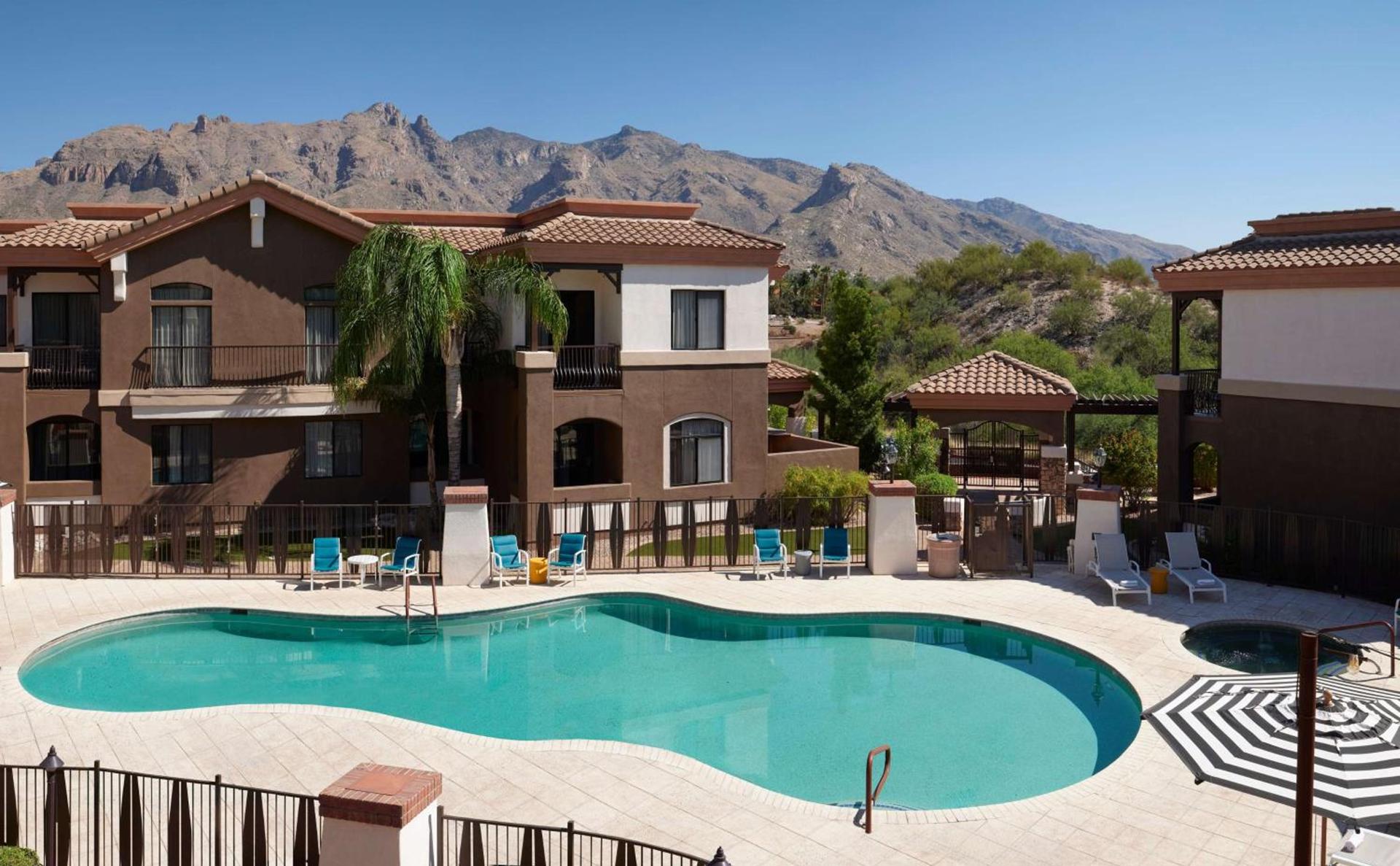Embassy Suites Tucson - Paloma Village photo 2