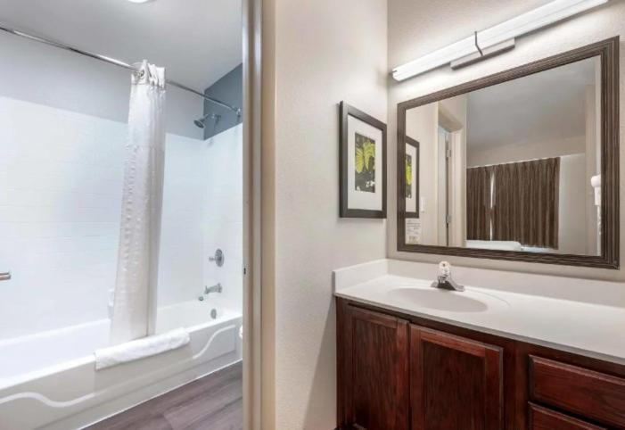 Extended Stay America Suites - Indianapolis - Airport - W Southern Ave photo 66