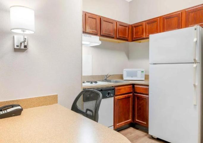 Extended Stay America Suites - Indianapolis - Airport - W Southern Ave photo 67