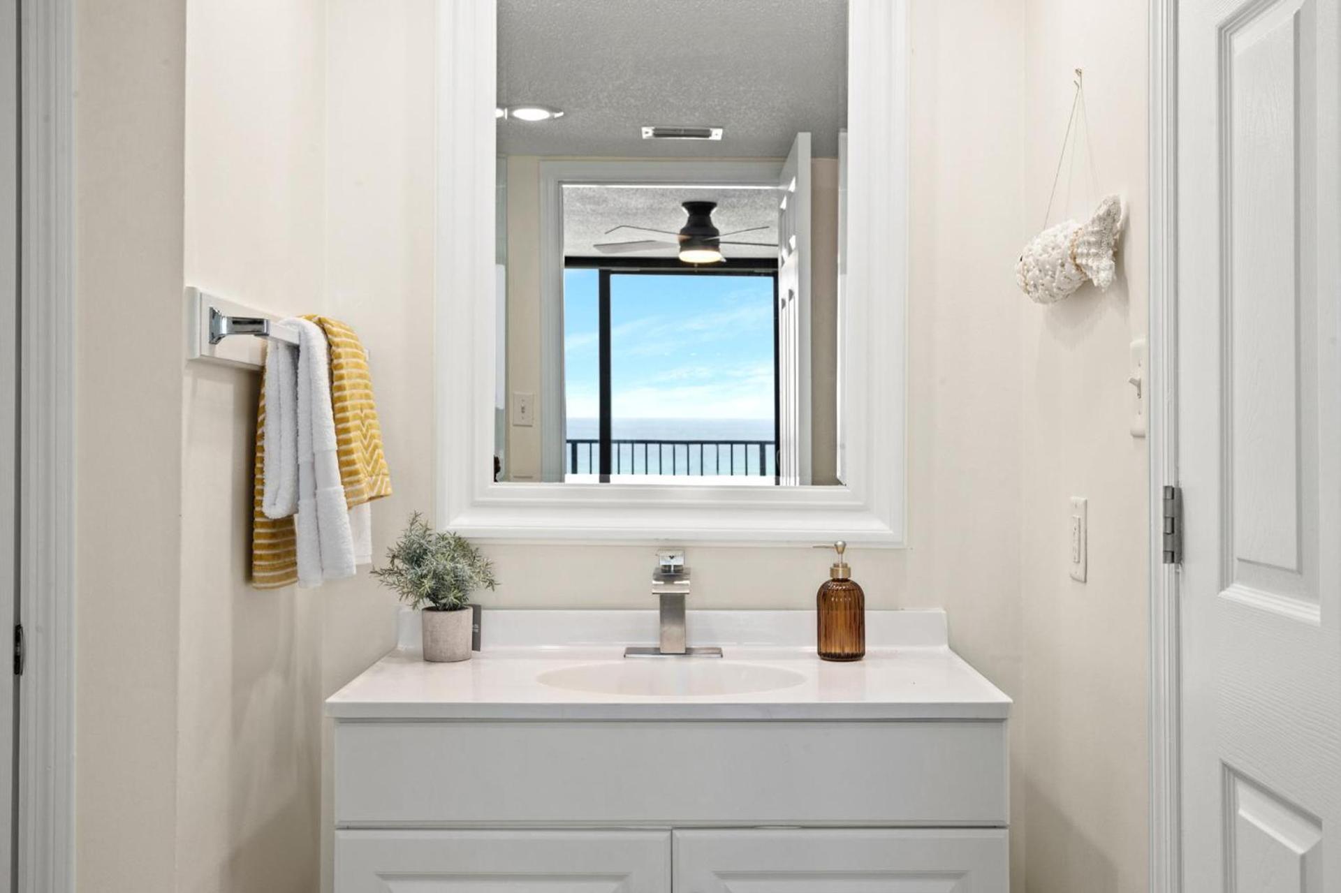 Sandpiper Beacon Beach Resort photo 53