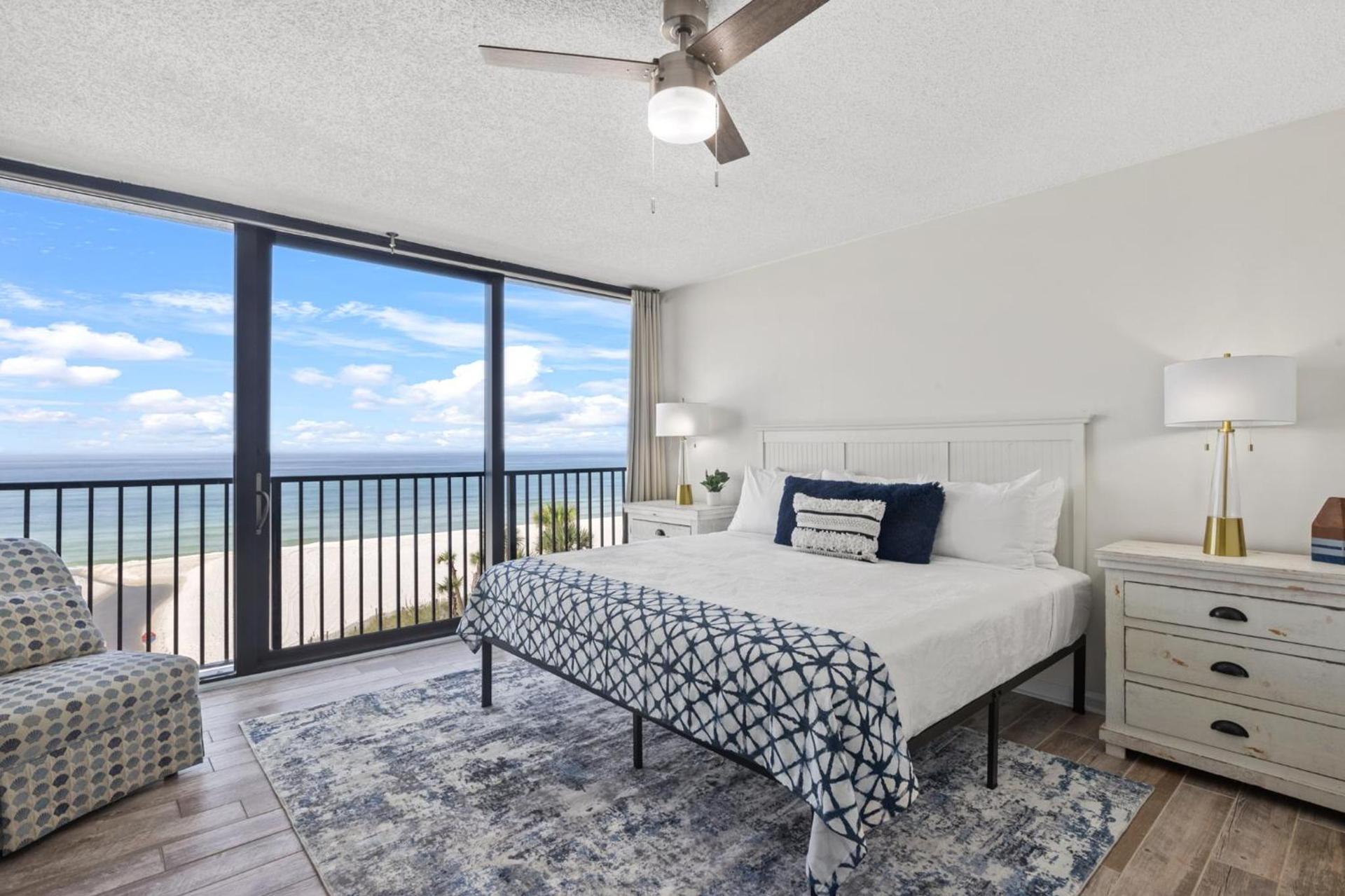 Sandpiper Beacon Beach Resort photo 77
