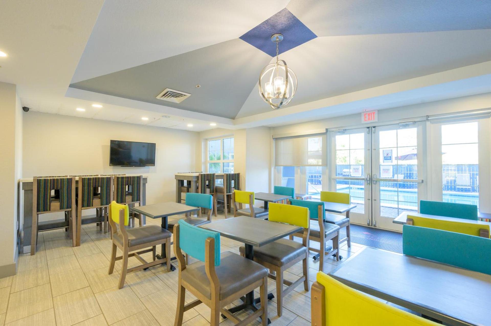 Candlewood Suites Panama City Beach Southeast by IHG photo 81