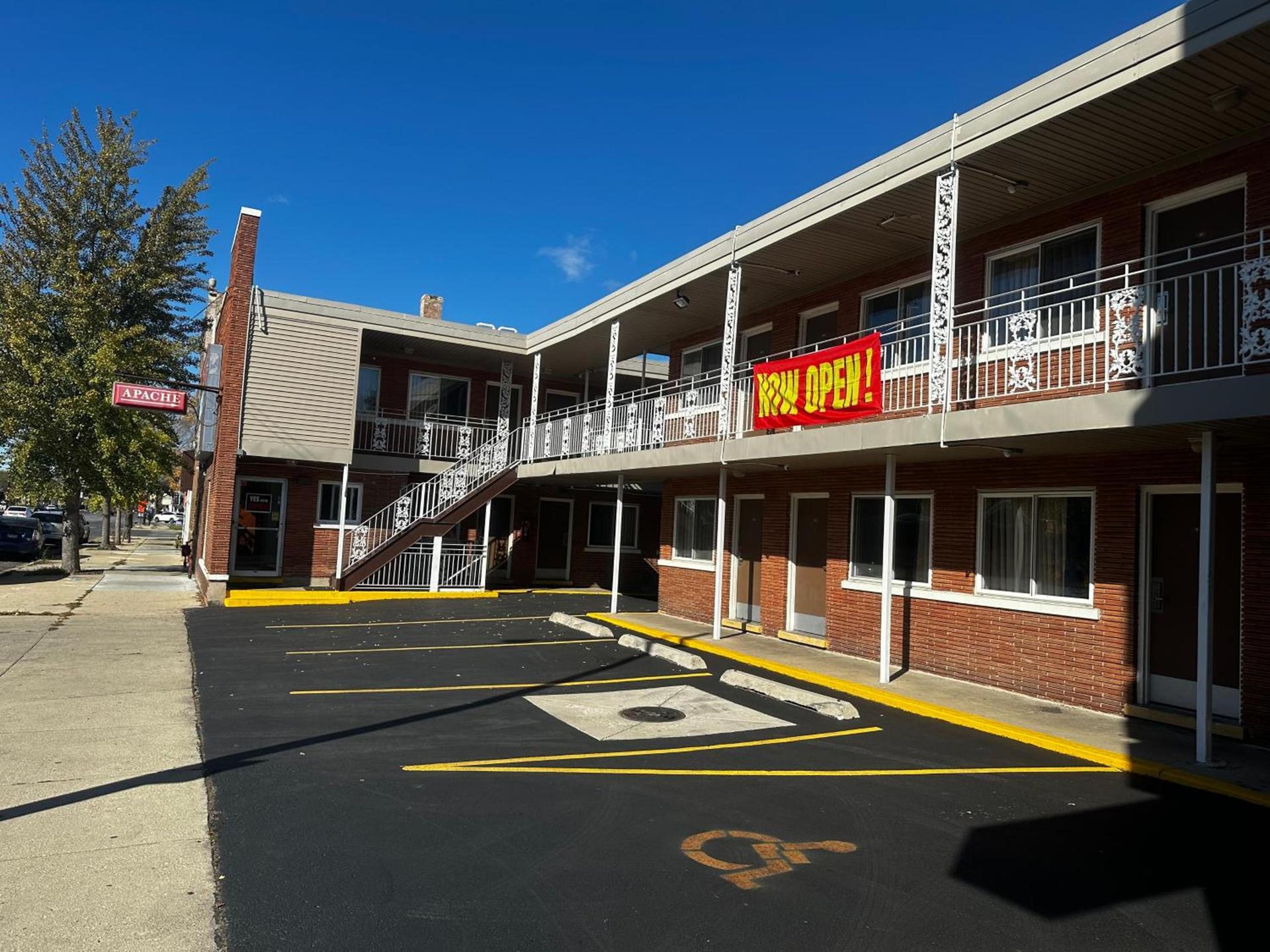 Apache Motel photo 1