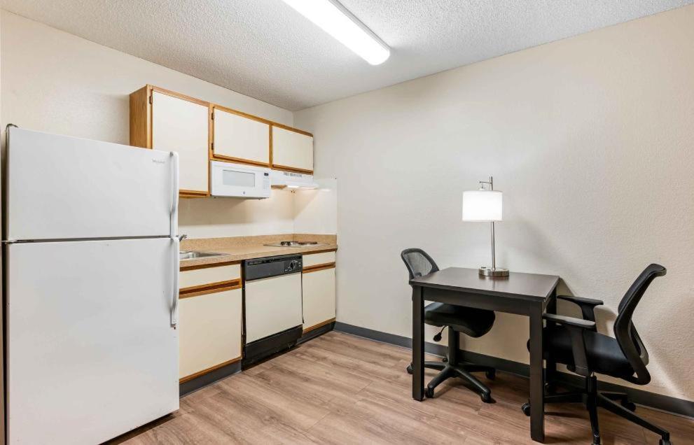 Extended Stay America Suites - Cincinnati - Blue Ash - Reed Hartman photo 64