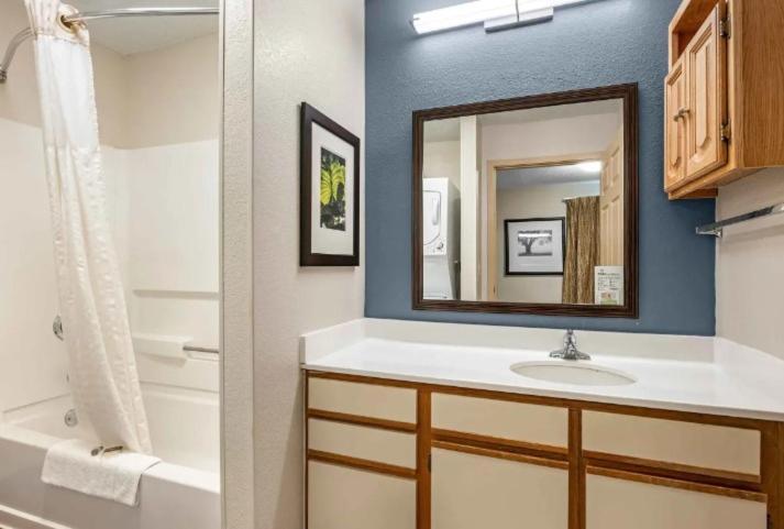 Extended Stay America Suites - Cincinnati - Blue Ash - Reed Hartman photo 71