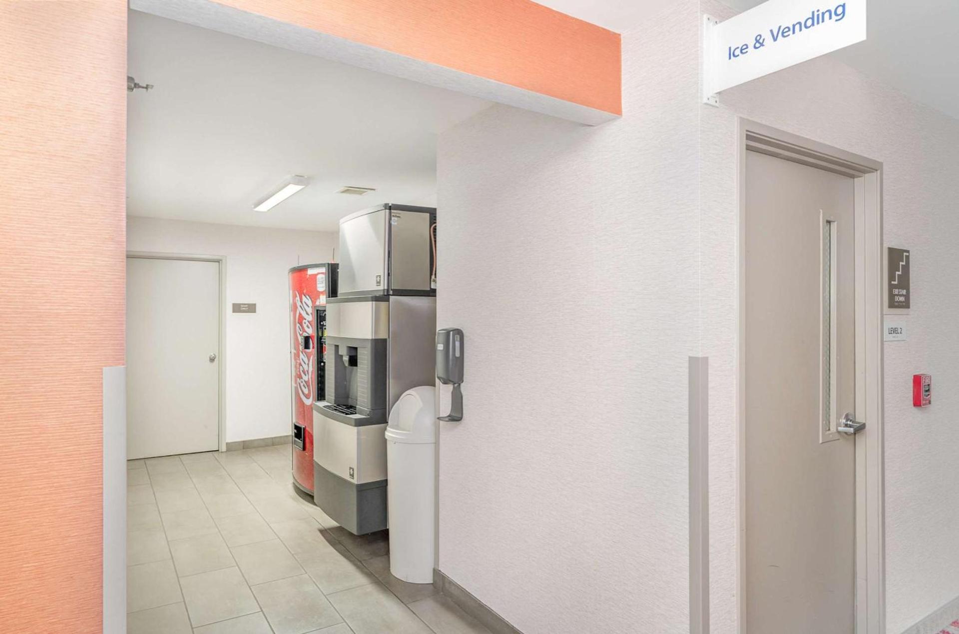 Best Western Kernersville photo 48