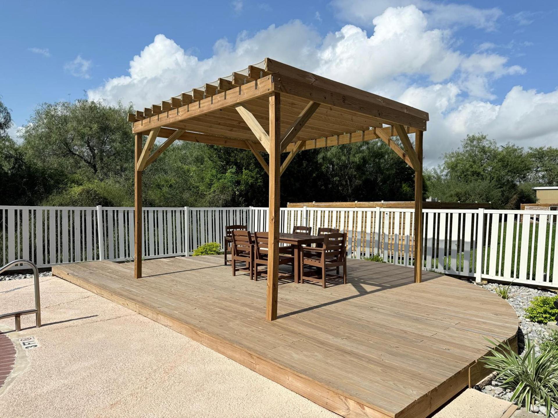 Country Inn & Suites by Radisson, Harlingen, TX photo 6