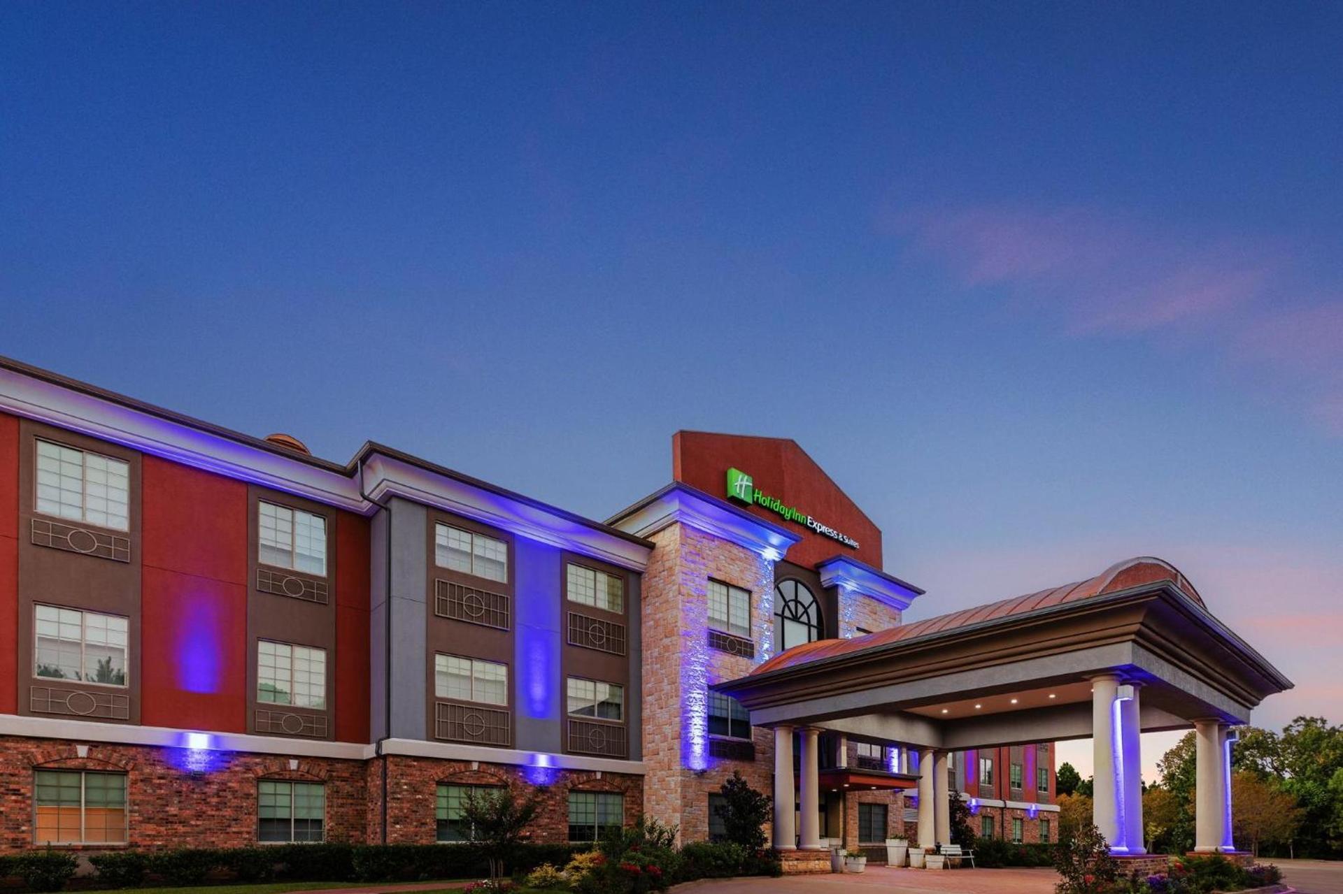 Holiday Inn Express Hotel & Suites Henderson - Traffic Star by IHG — hotel in Henderson