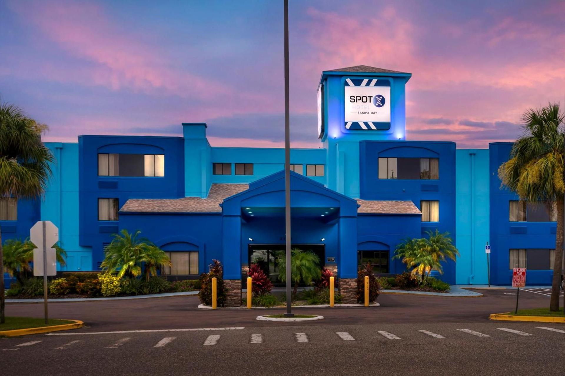 SPOT X Hotel Tampa - Wesley Chapel by The Red Collection photo 68
