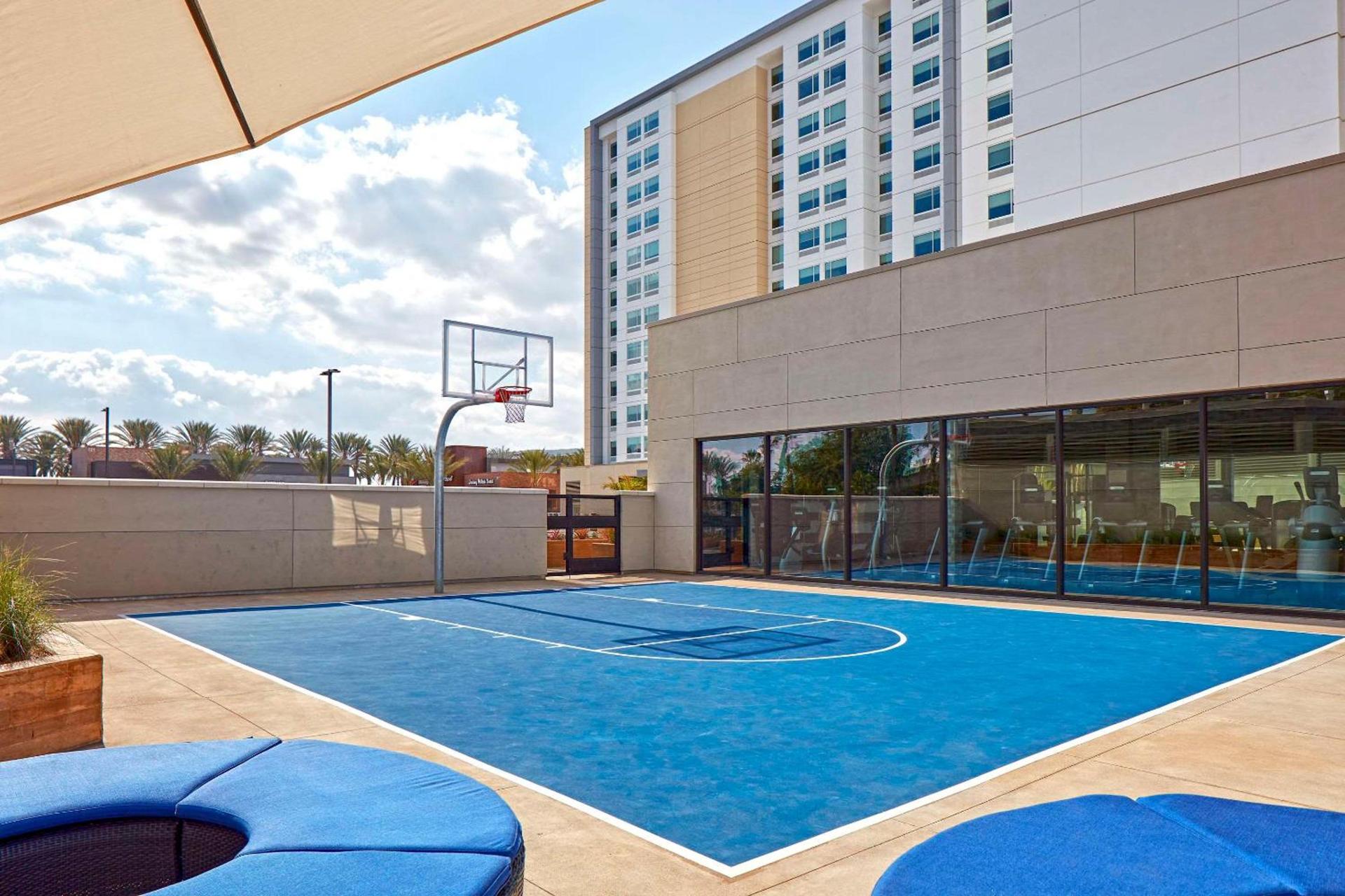 Anaheim Resort Suites photo 17