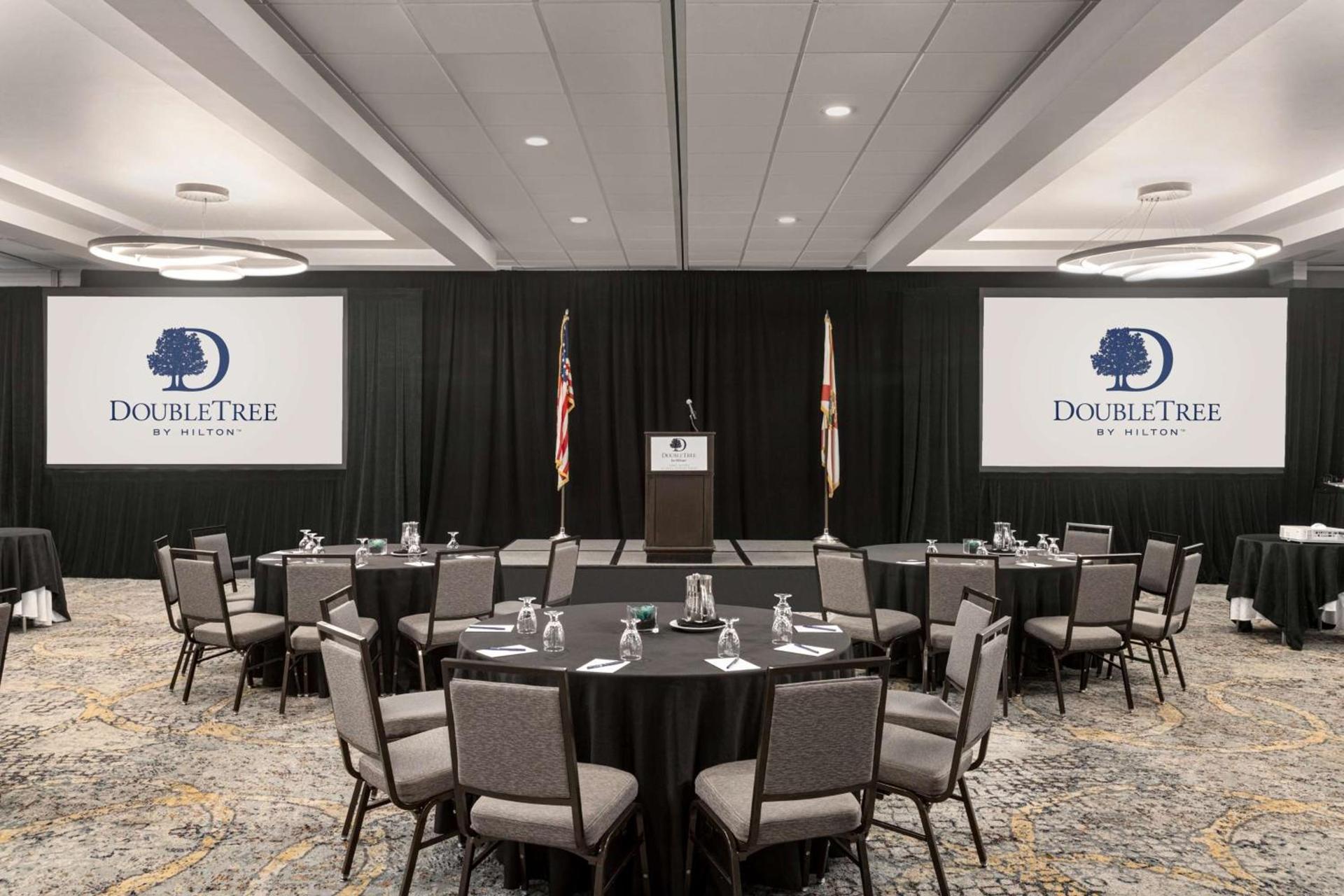 Doubletree by Hilton Fort Myers at Bell Tower Shops photo 22