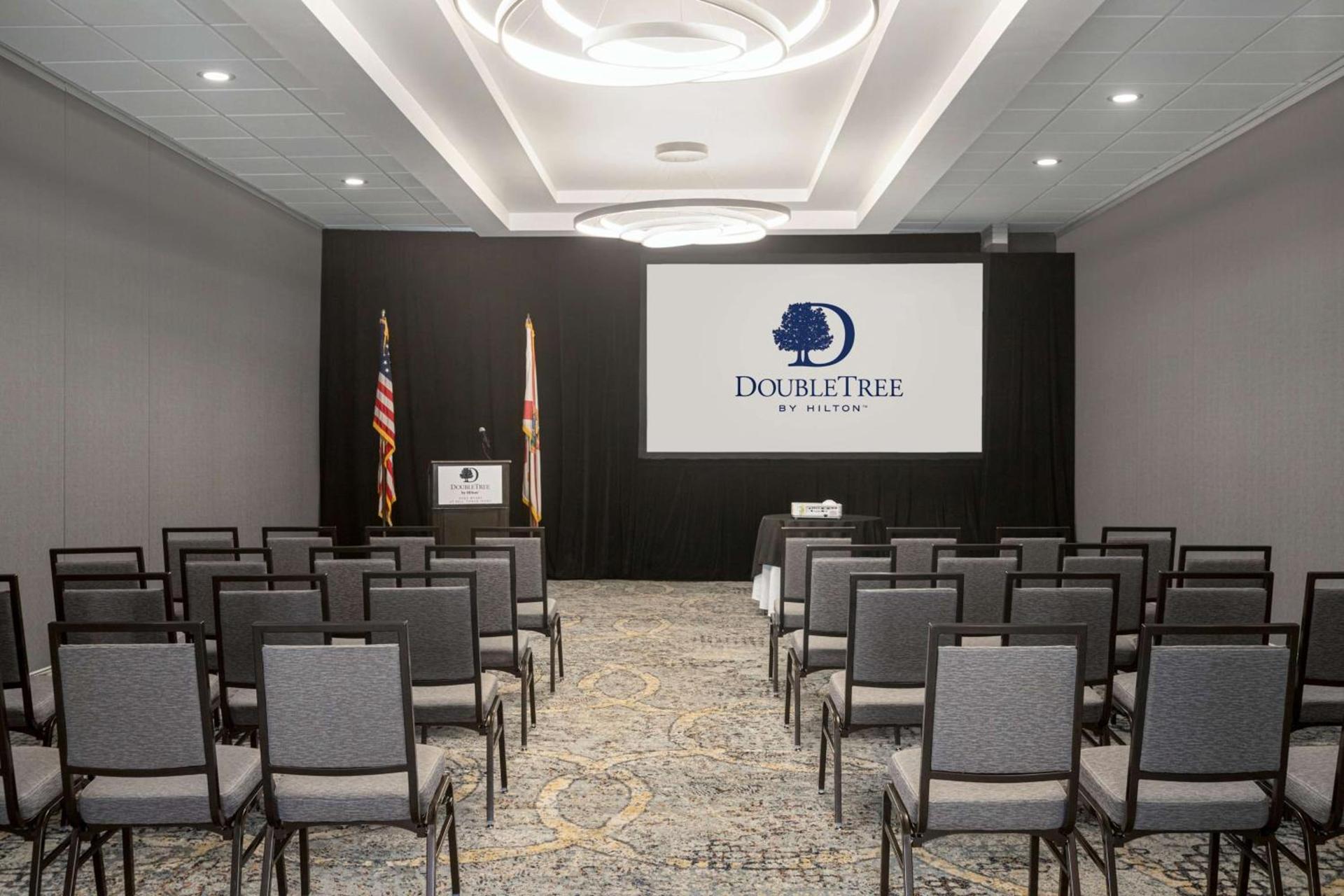 Doubletree by Hilton Fort Myers at Bell Tower Shops photo 24