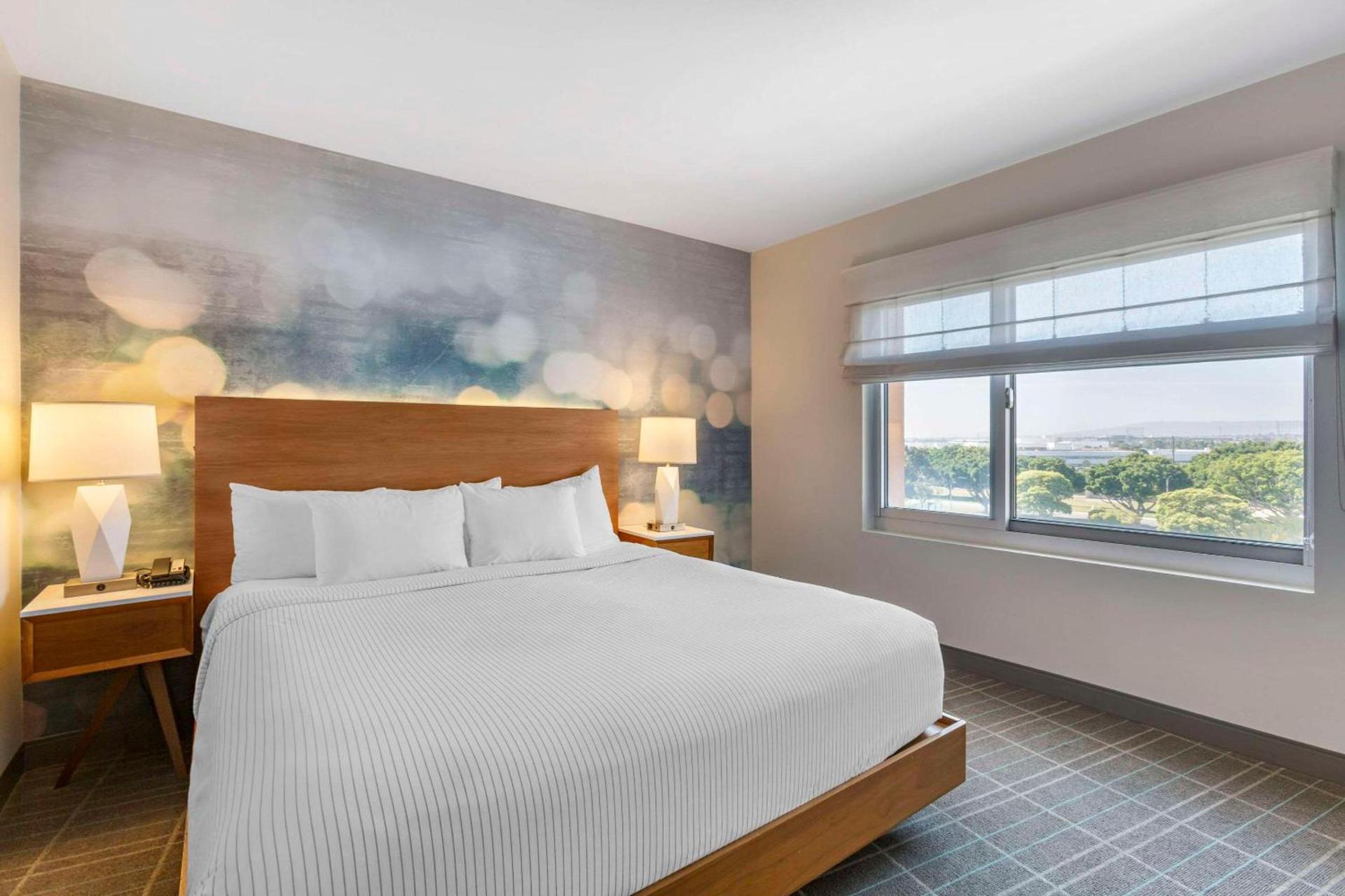 Cambria Hotel LAX photo 10