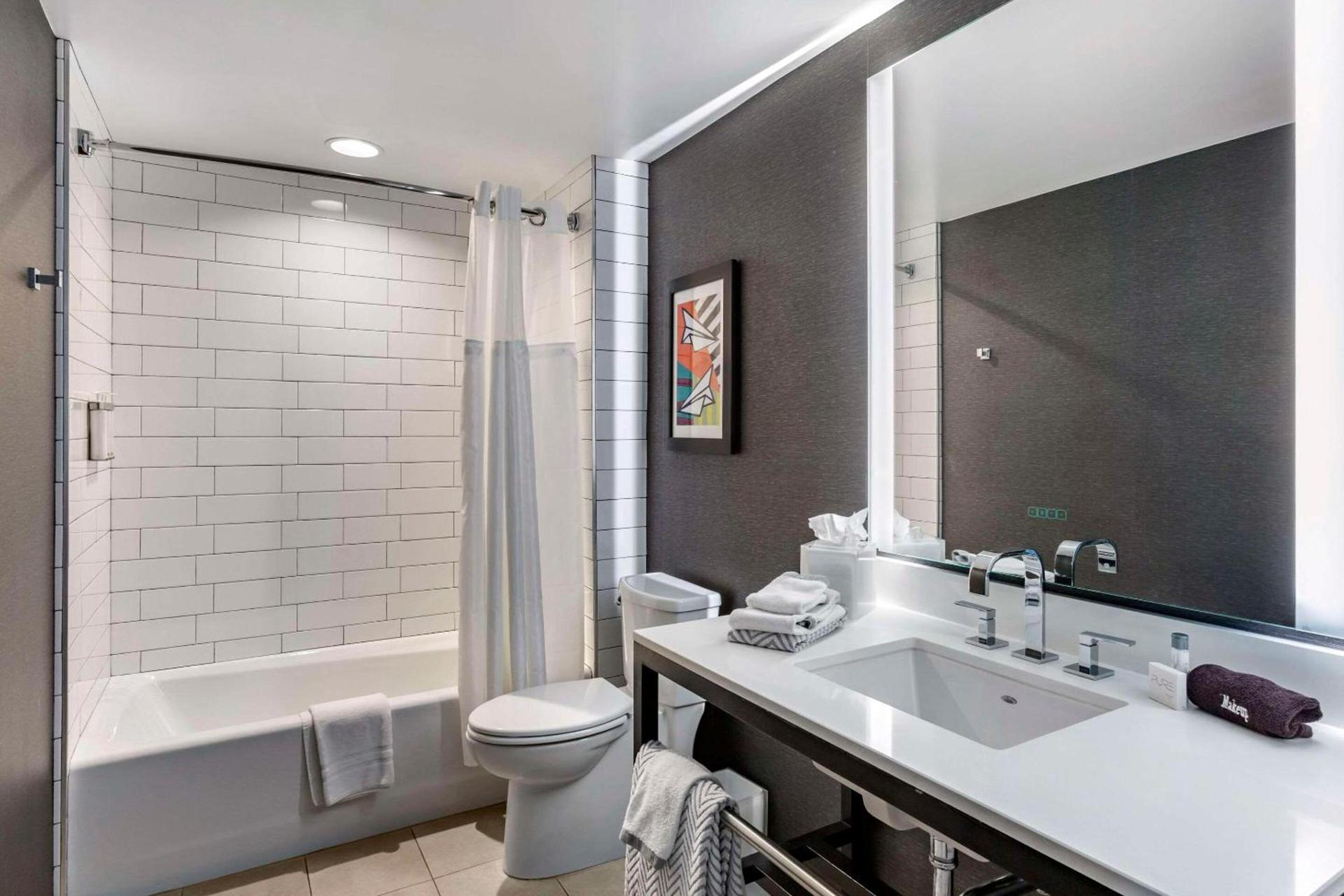 Cambria Hotel LAX photo 6