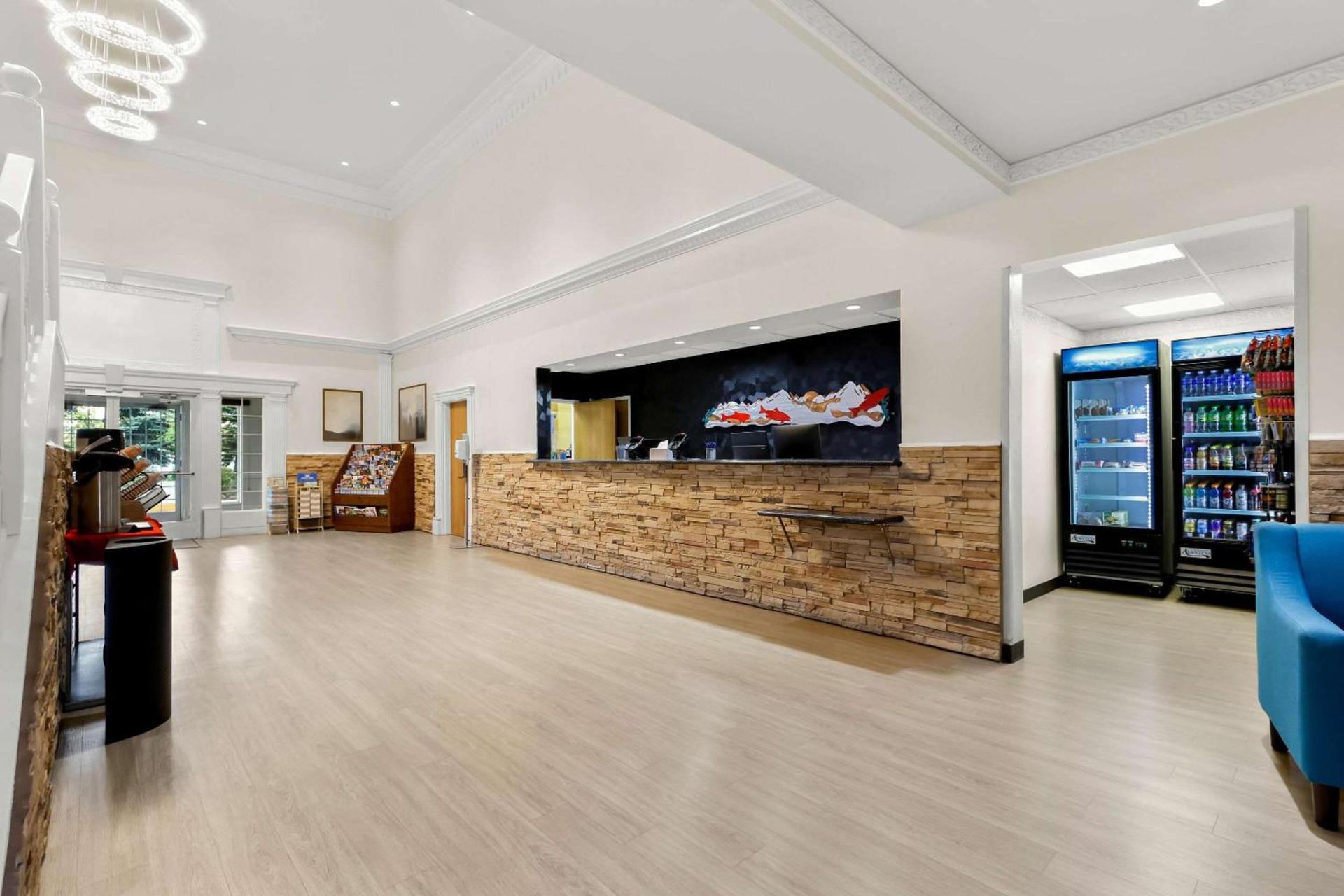 Clarion Suites Anchorage Downtown photo 3
