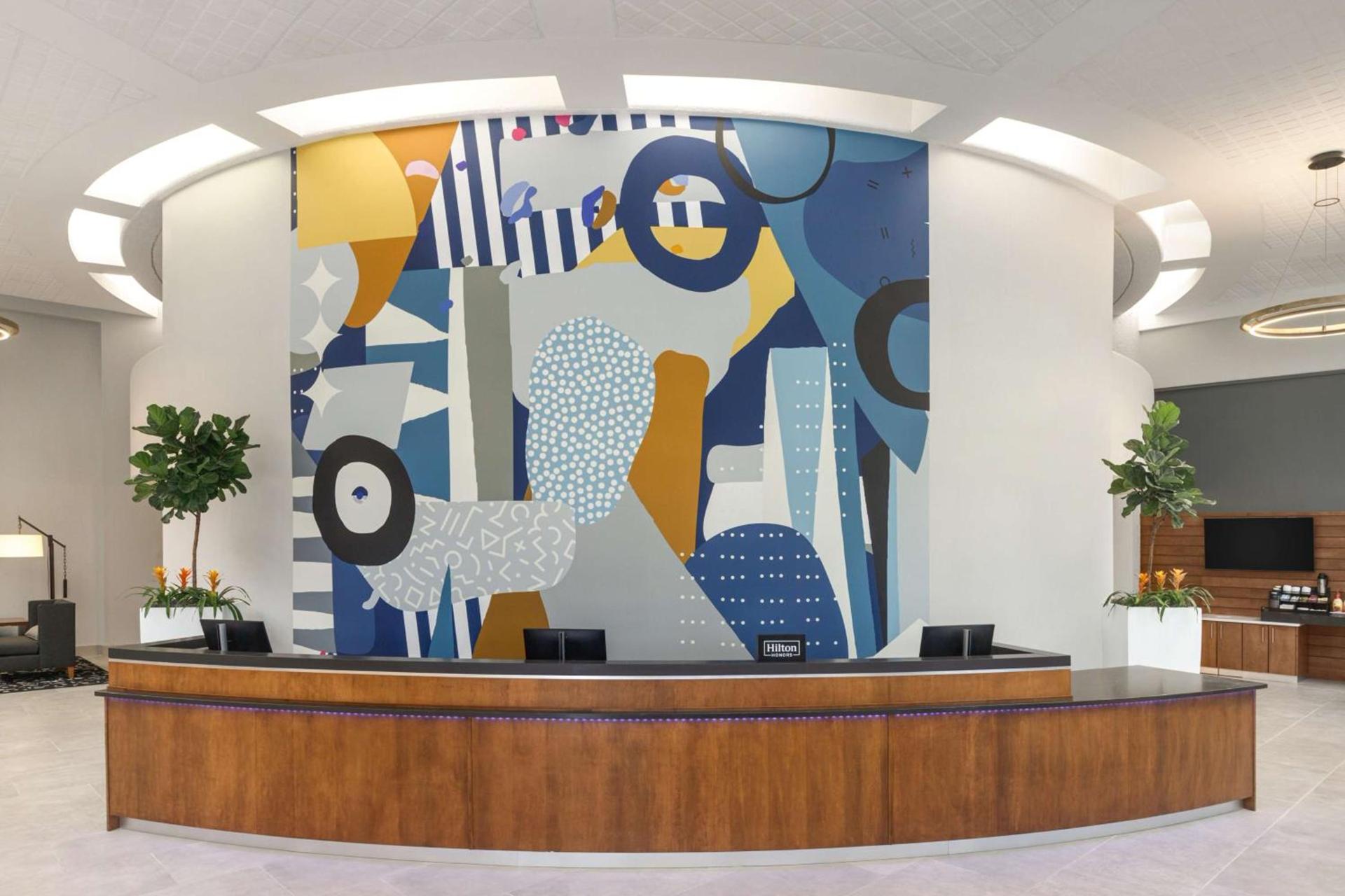 Doubletree by Hilton Fort Myers at Bell Tower Shops photo 3