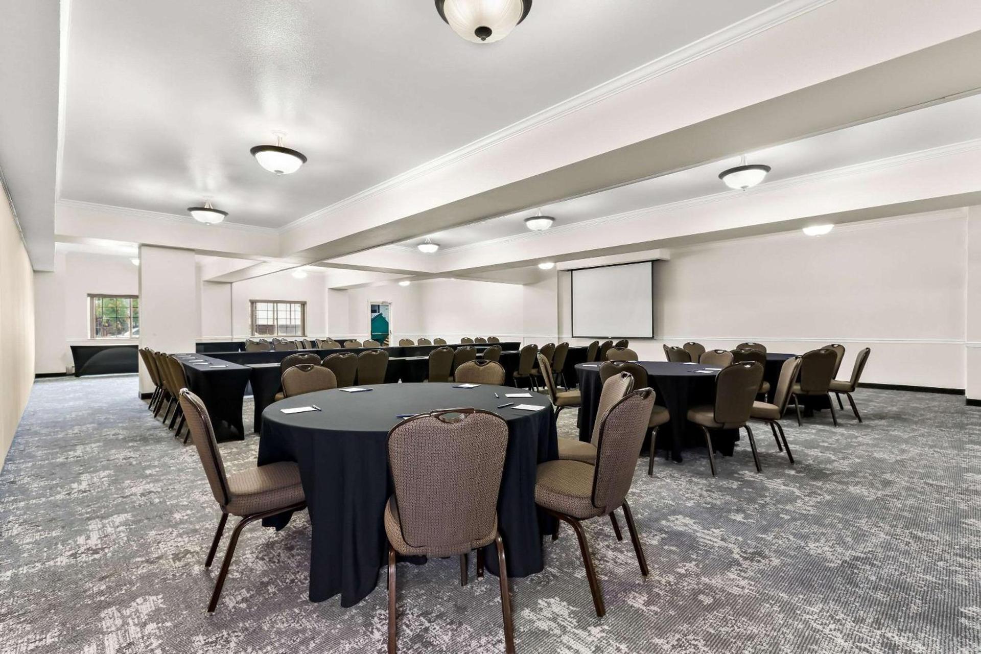 Clarion Suites Anchorage Downtown photo 12