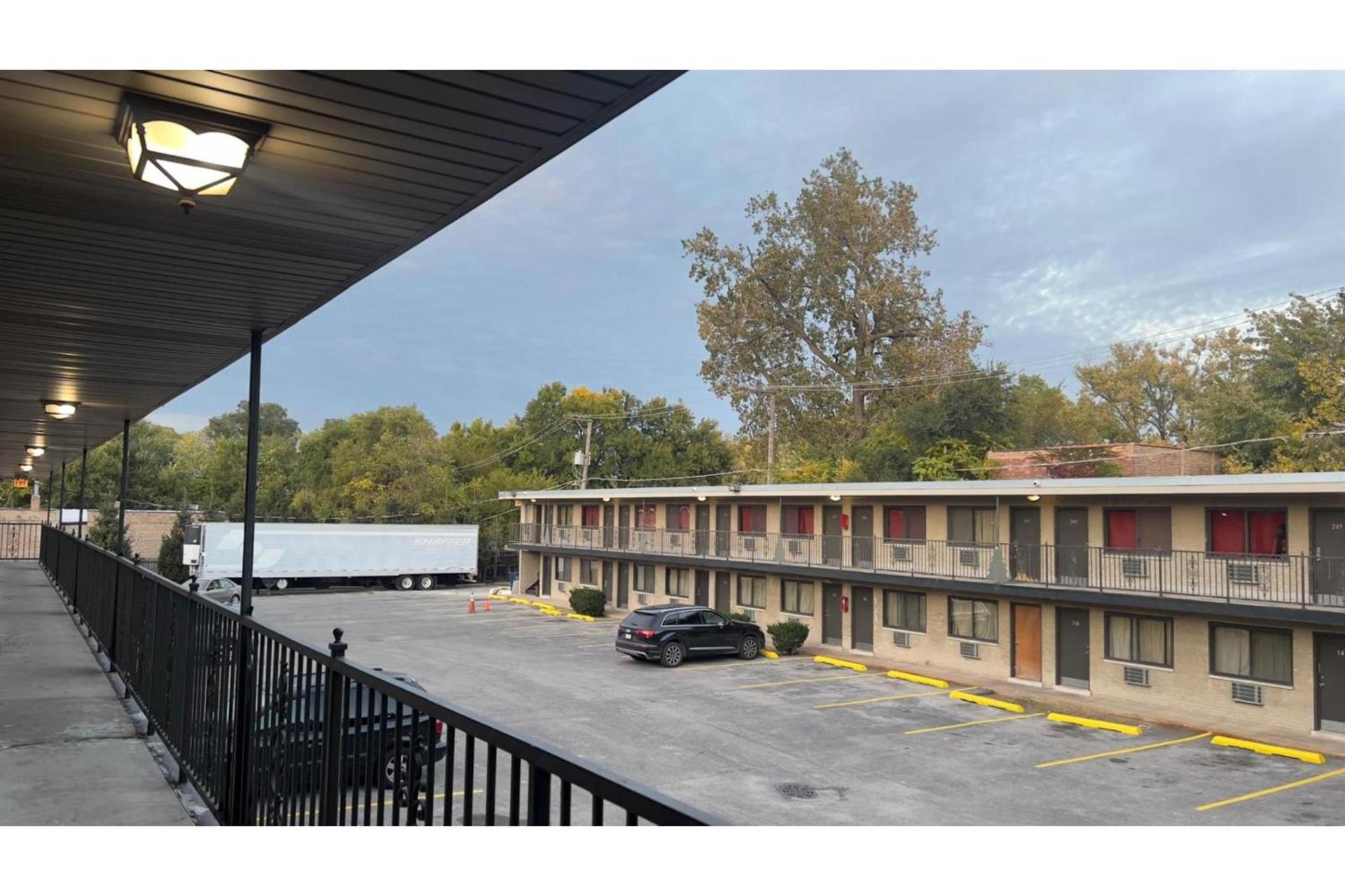 Best Motel By OYO Chicago I-90 photo 8