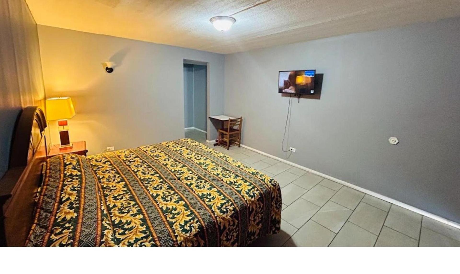 Best Motel By OYO Chicago I-90 photo 27