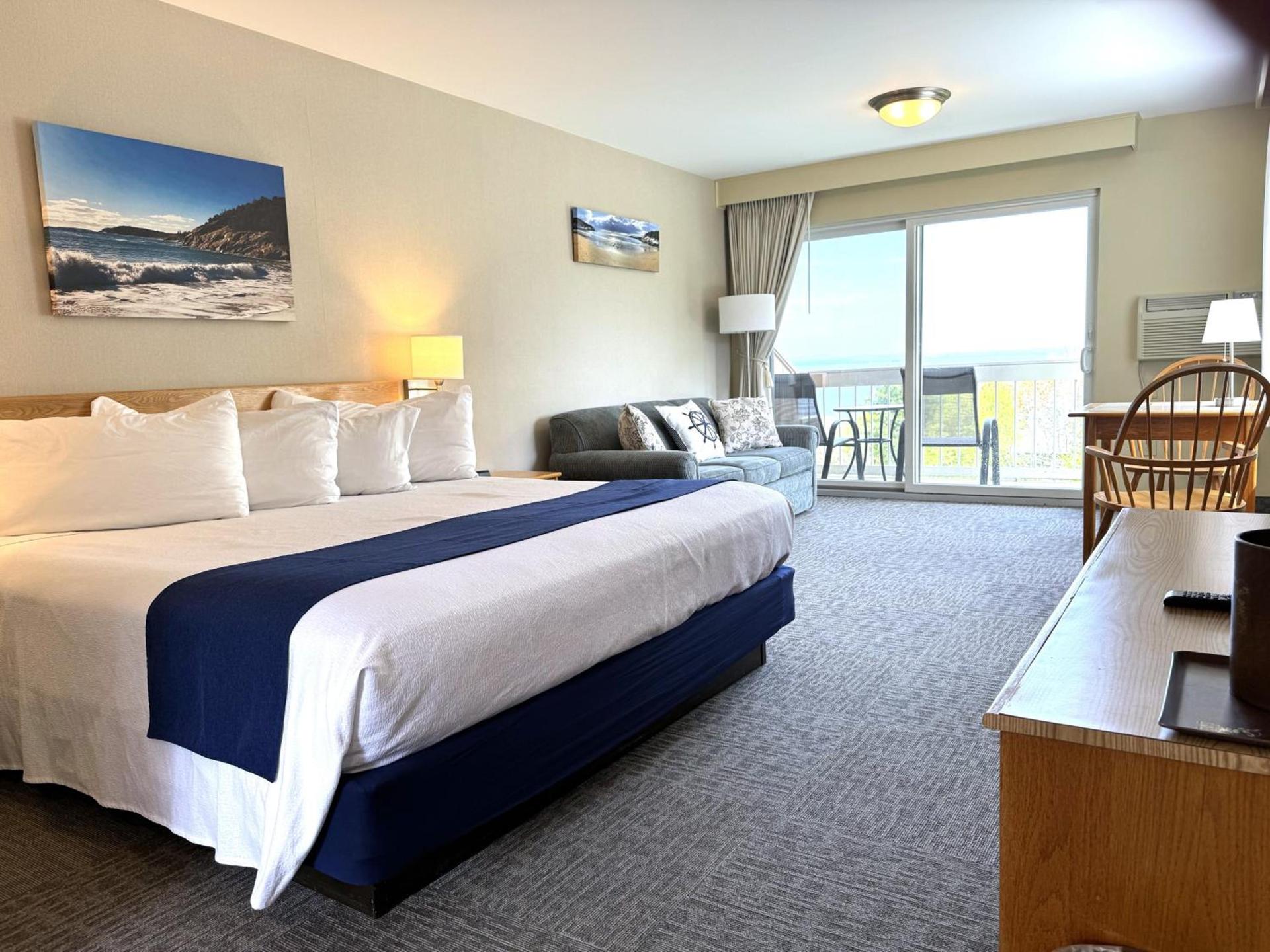 Atlantic Eyrie Lodge photo 32