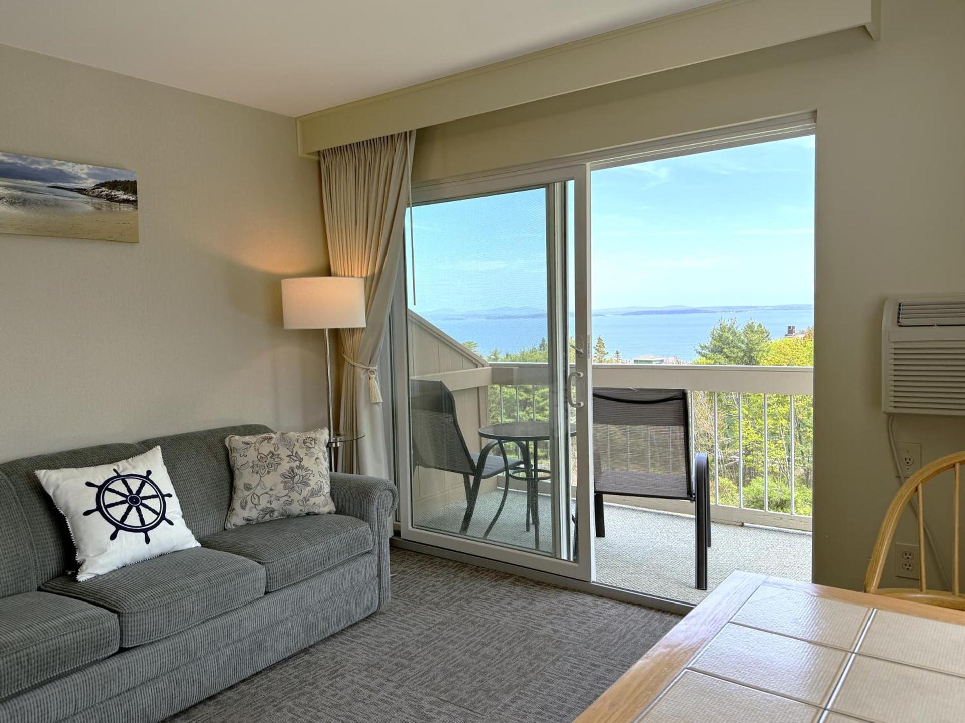 Atlantic Eyrie Lodge photo 33