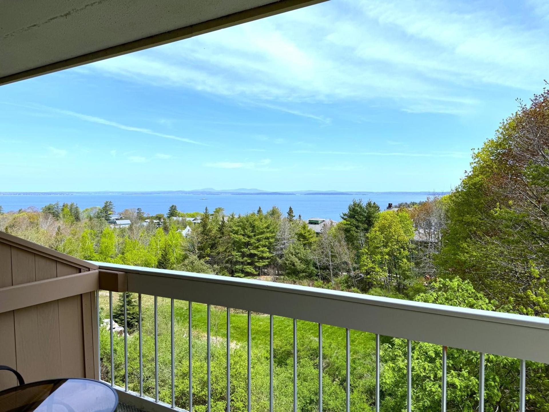Atlantic Eyrie Lodge photo 34