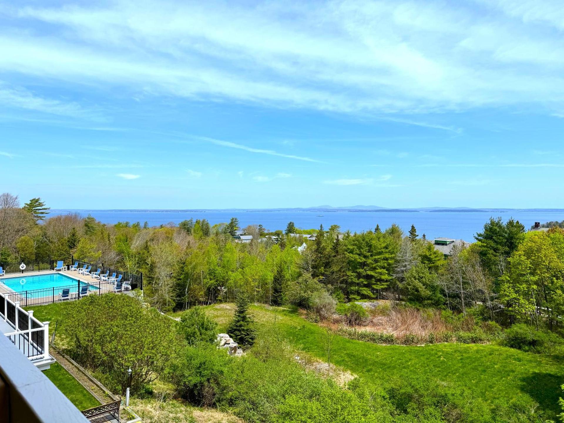 Atlantic Eyrie Lodge photo 35